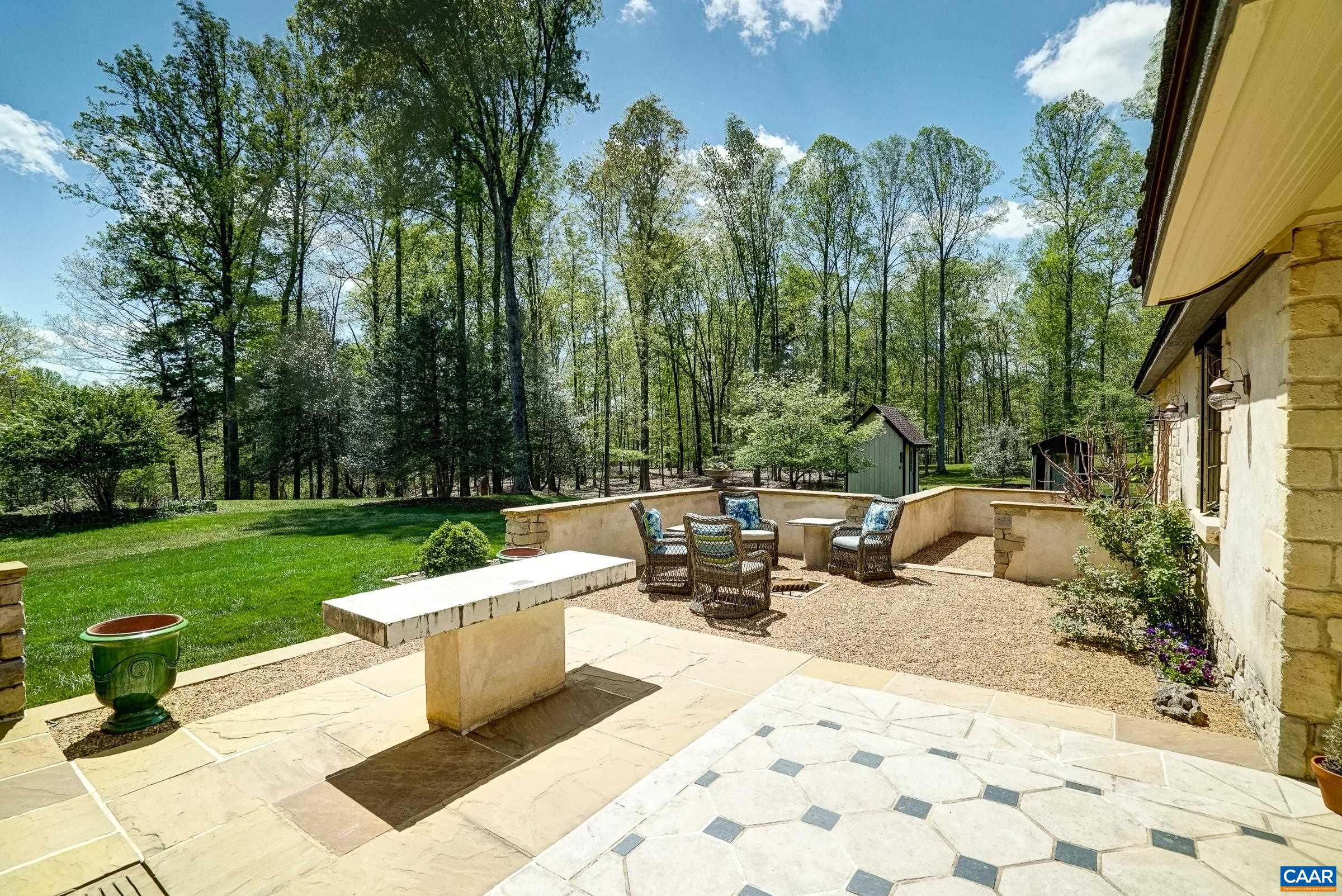 1852 THOMFORDSON LN
