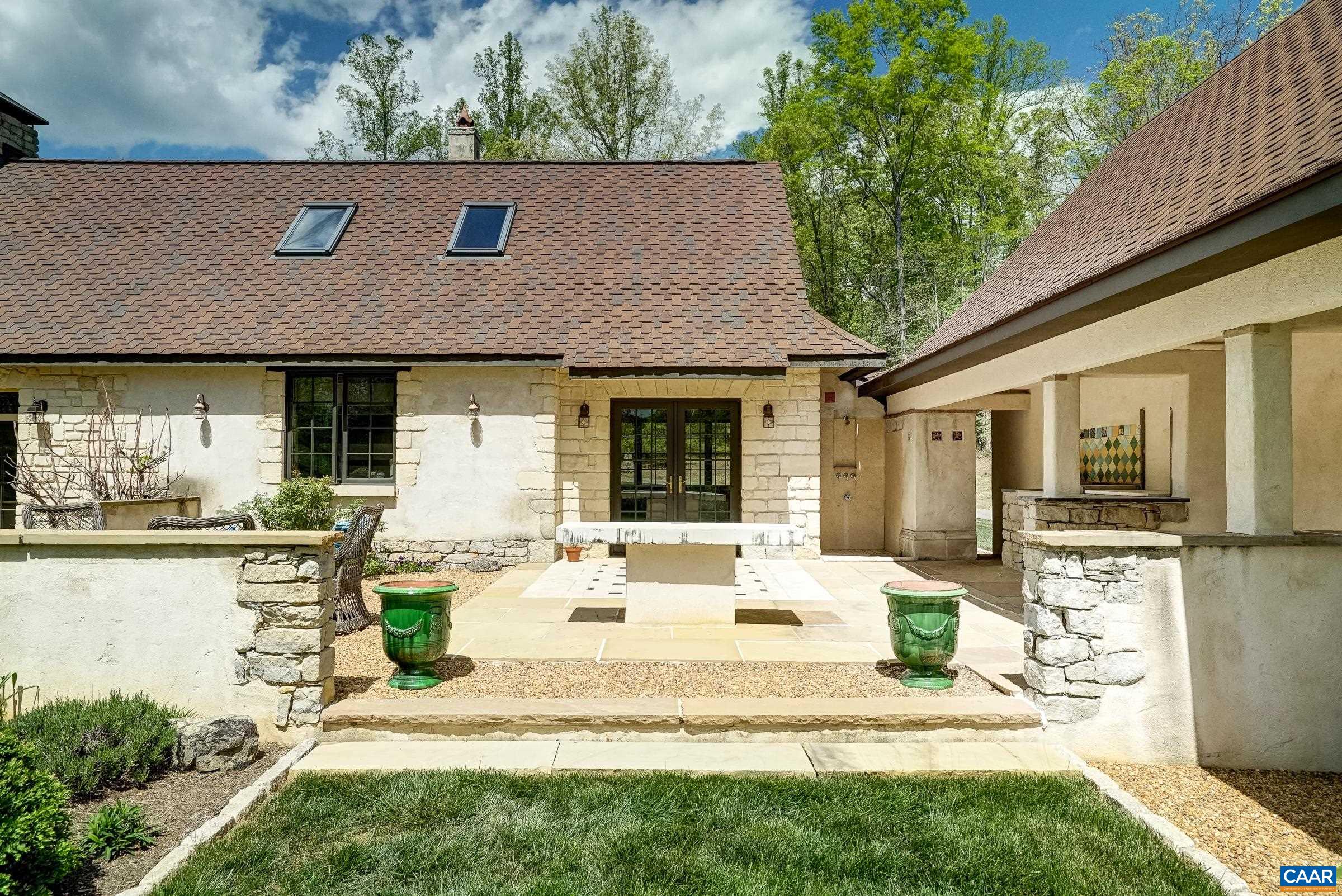 1852 THOMFORDSON LN