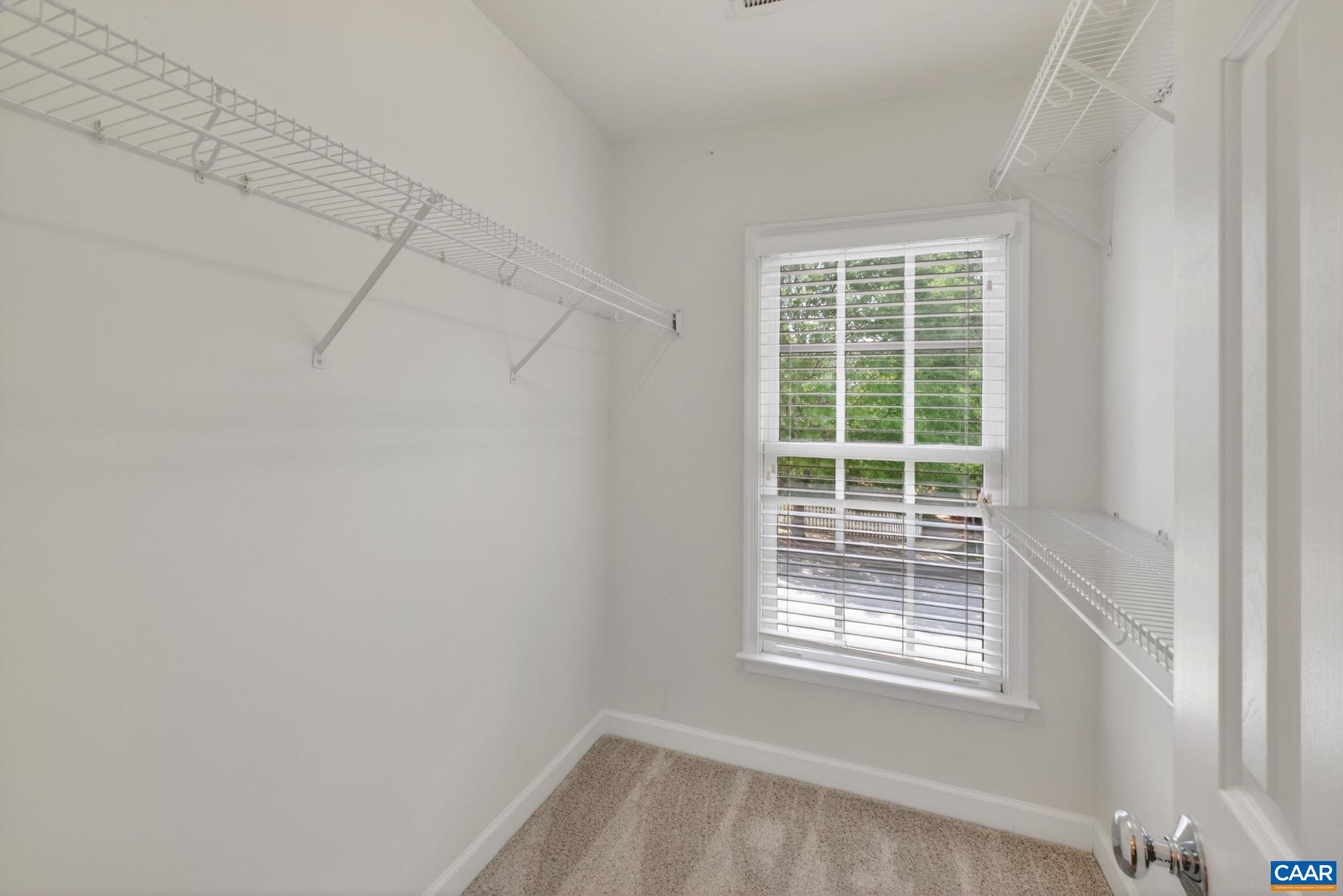 532 SUMMERFORD LN
