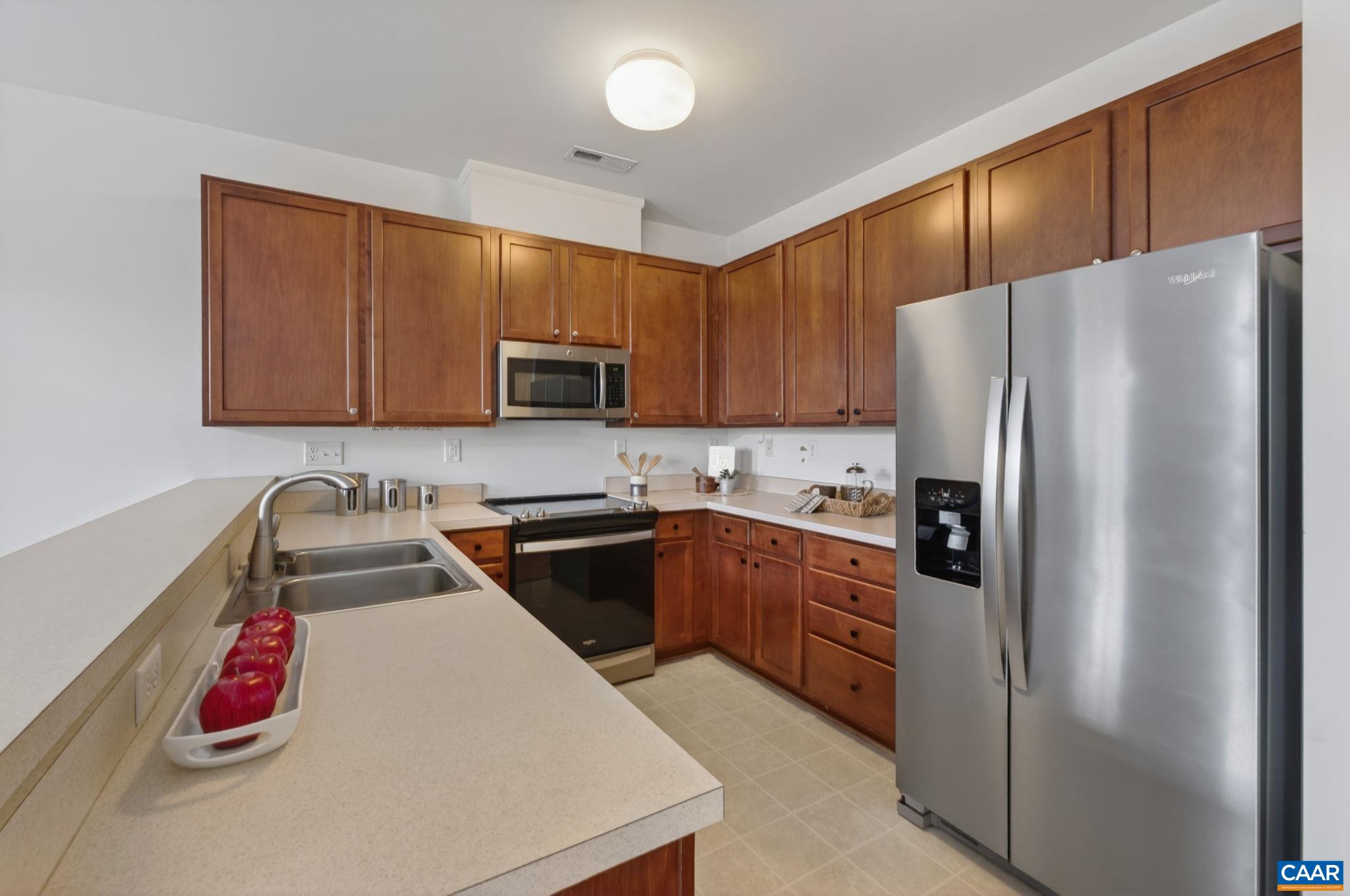 532 SUMMERFORD LN