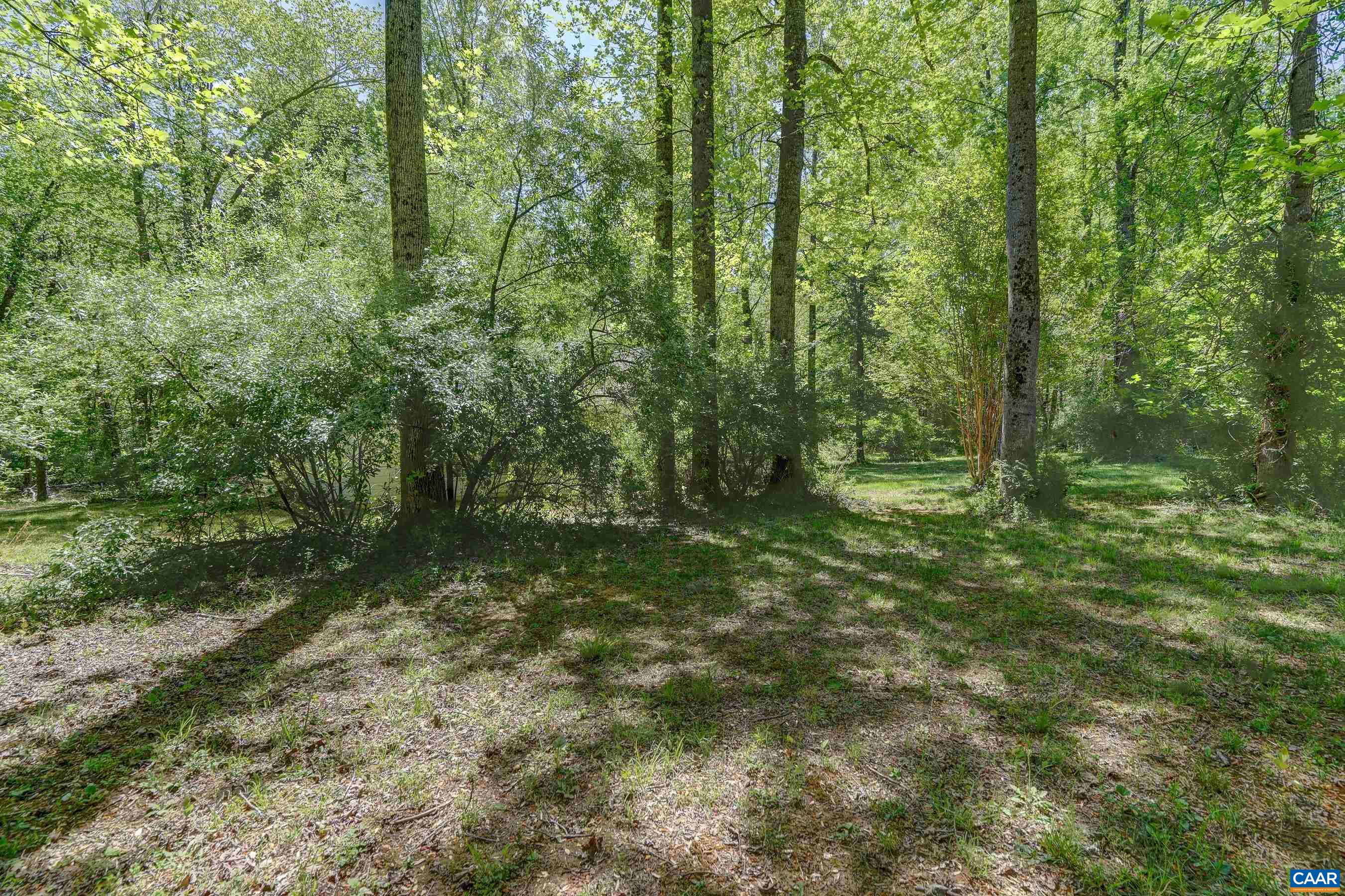 180 LYNX FARM LN