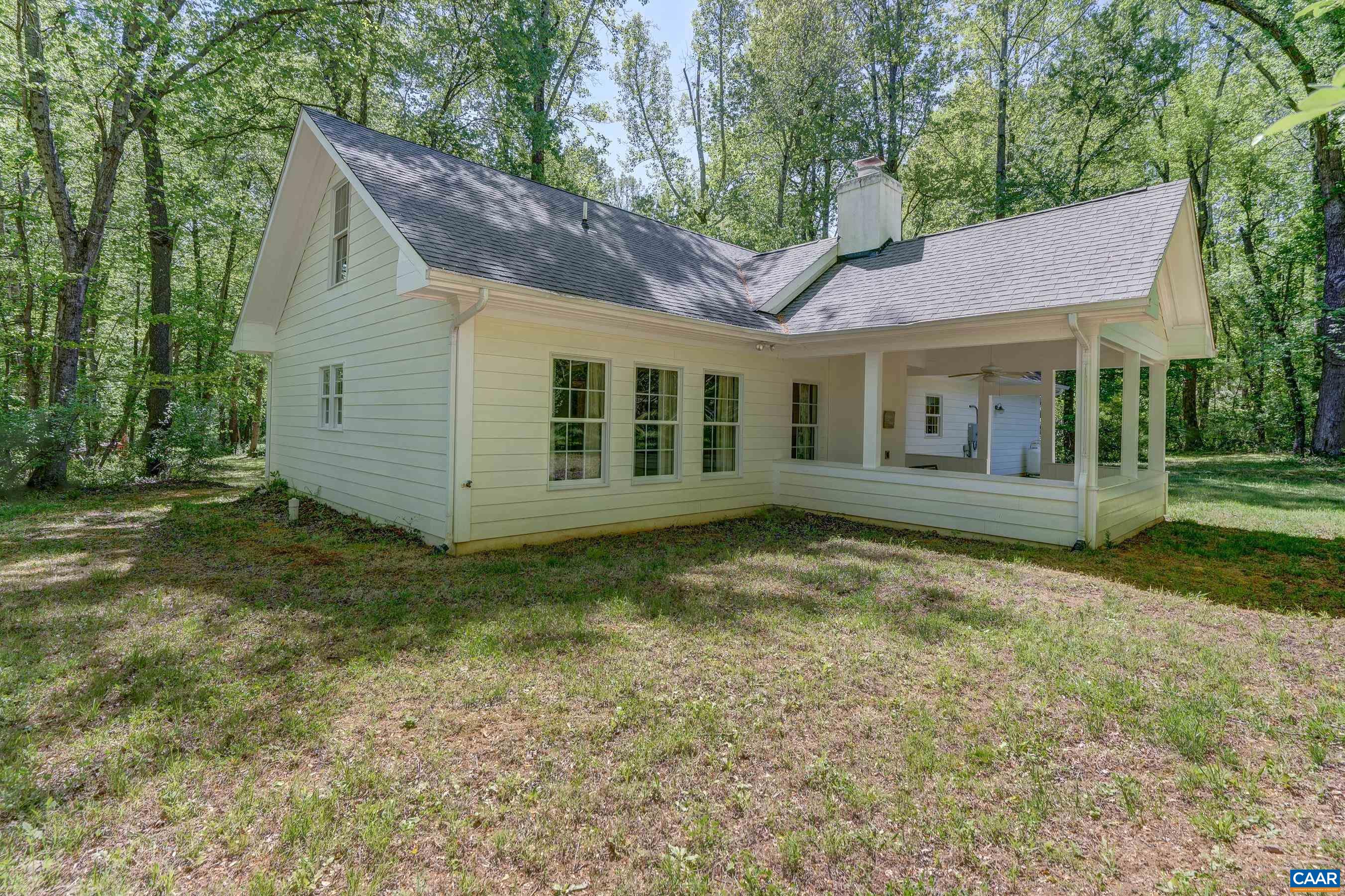 180 LYNX FARM LN