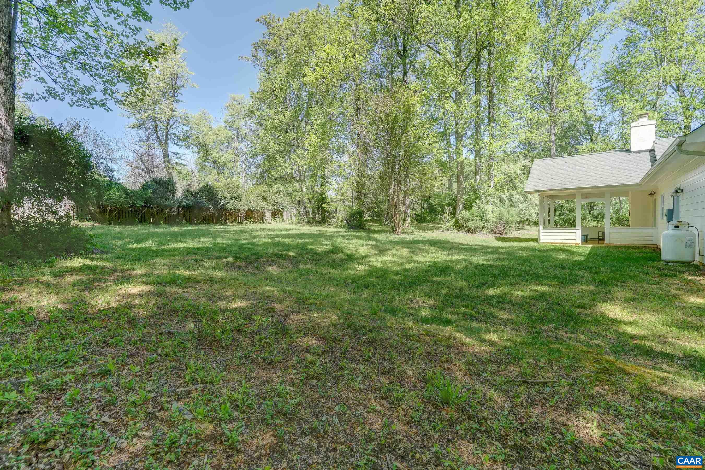 180 LYNX FARM LN