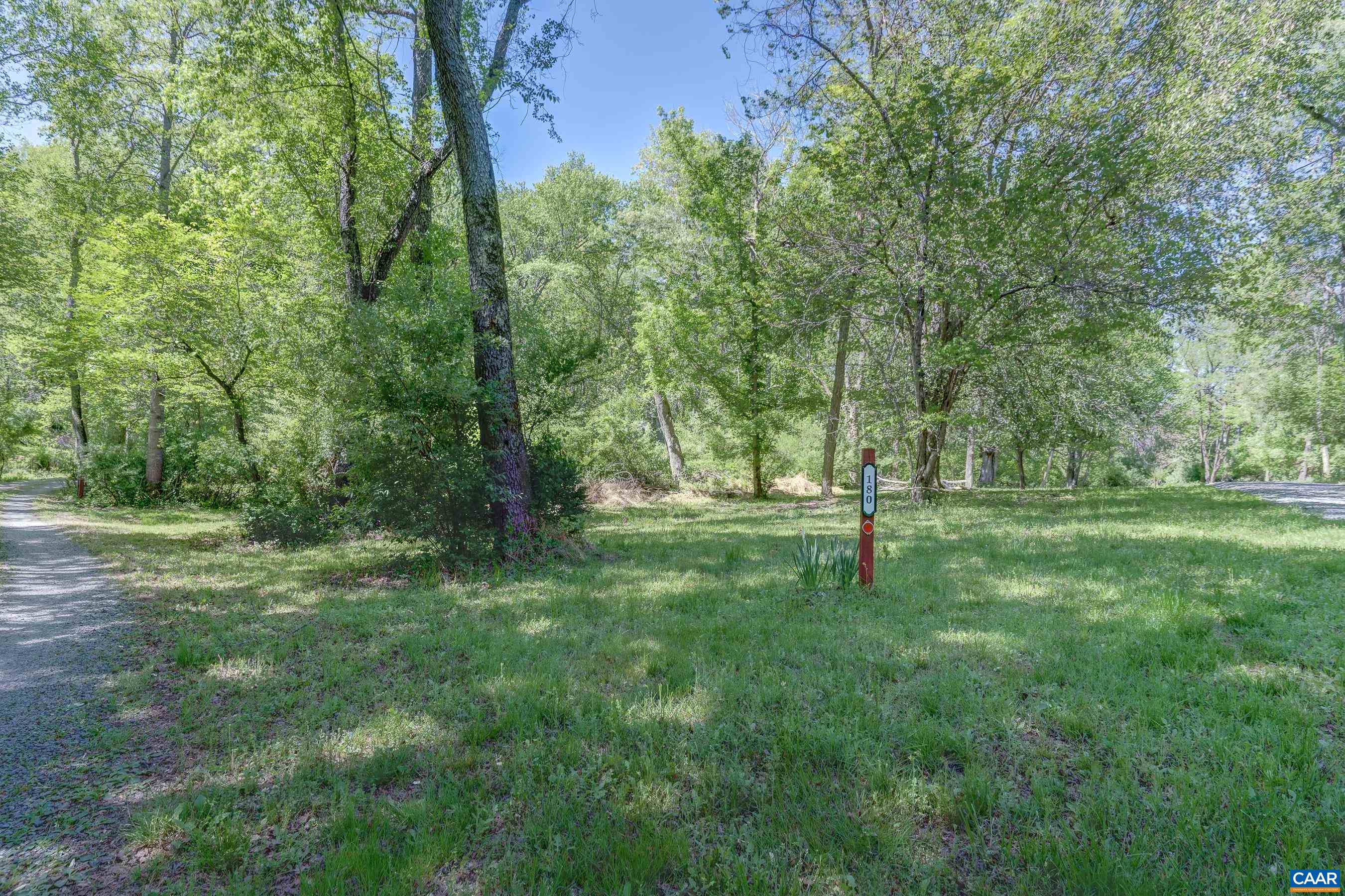 180 LYNX FARM LN
