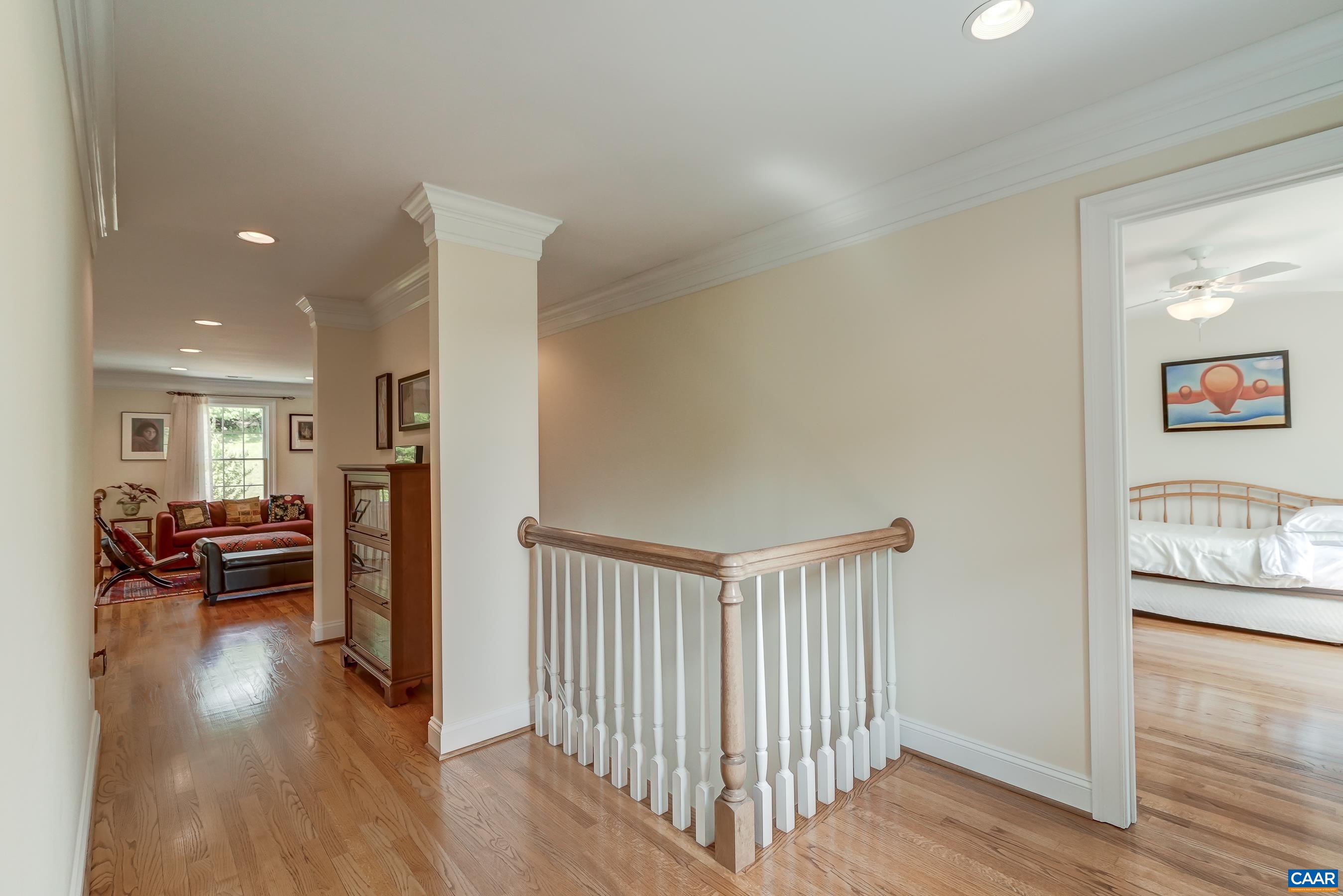 455 FOXDALE LN