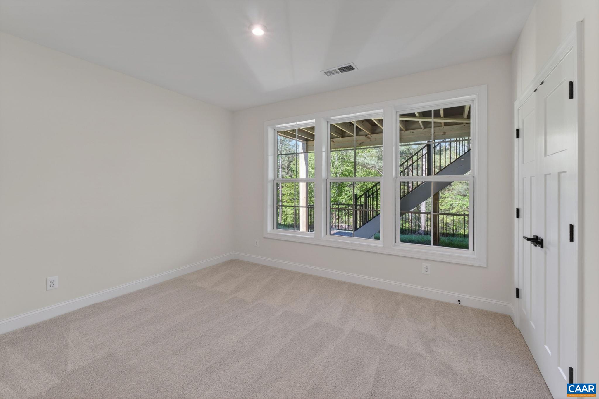 1151 SABLEWOOD DR