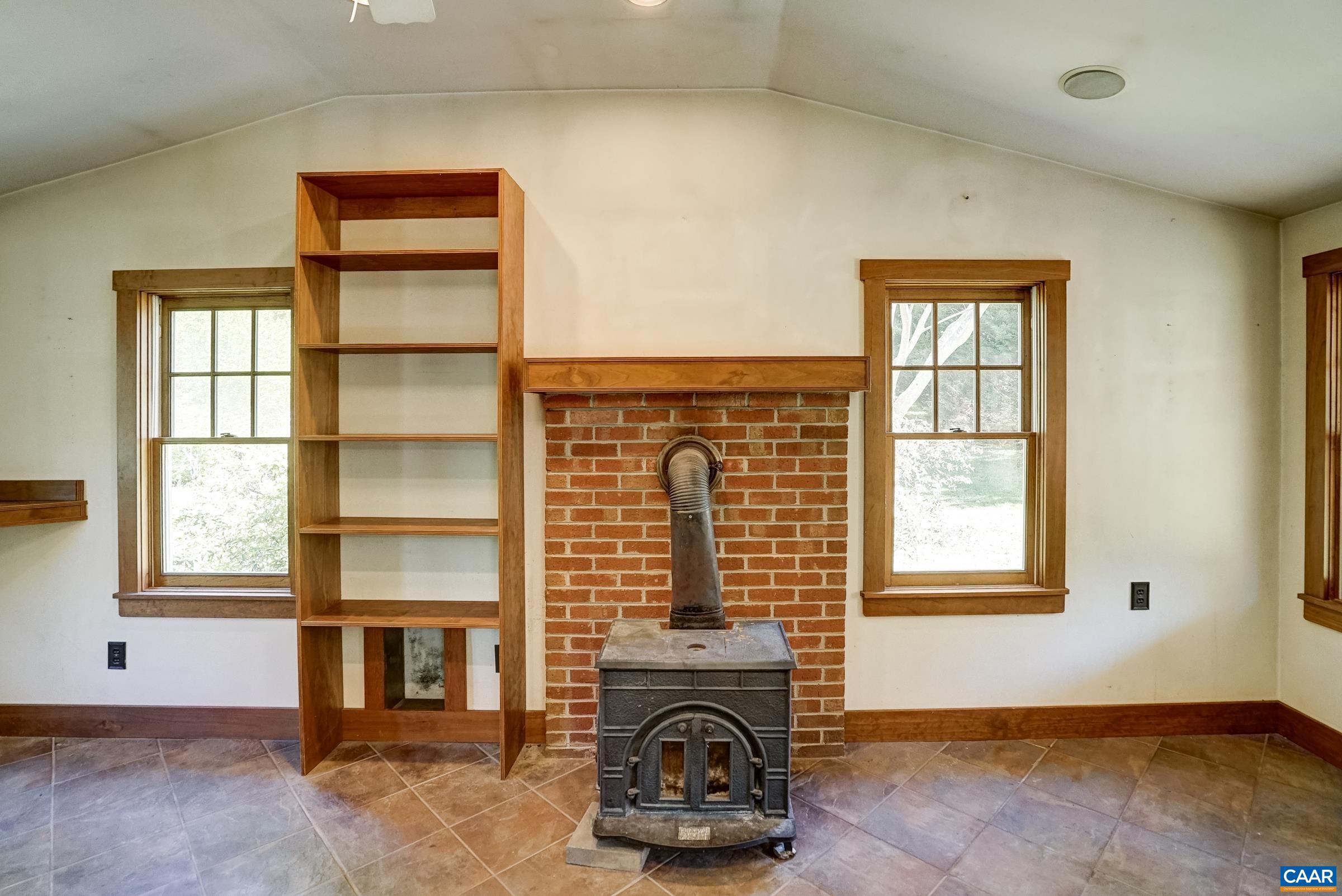 1421 ARRINGTON RD