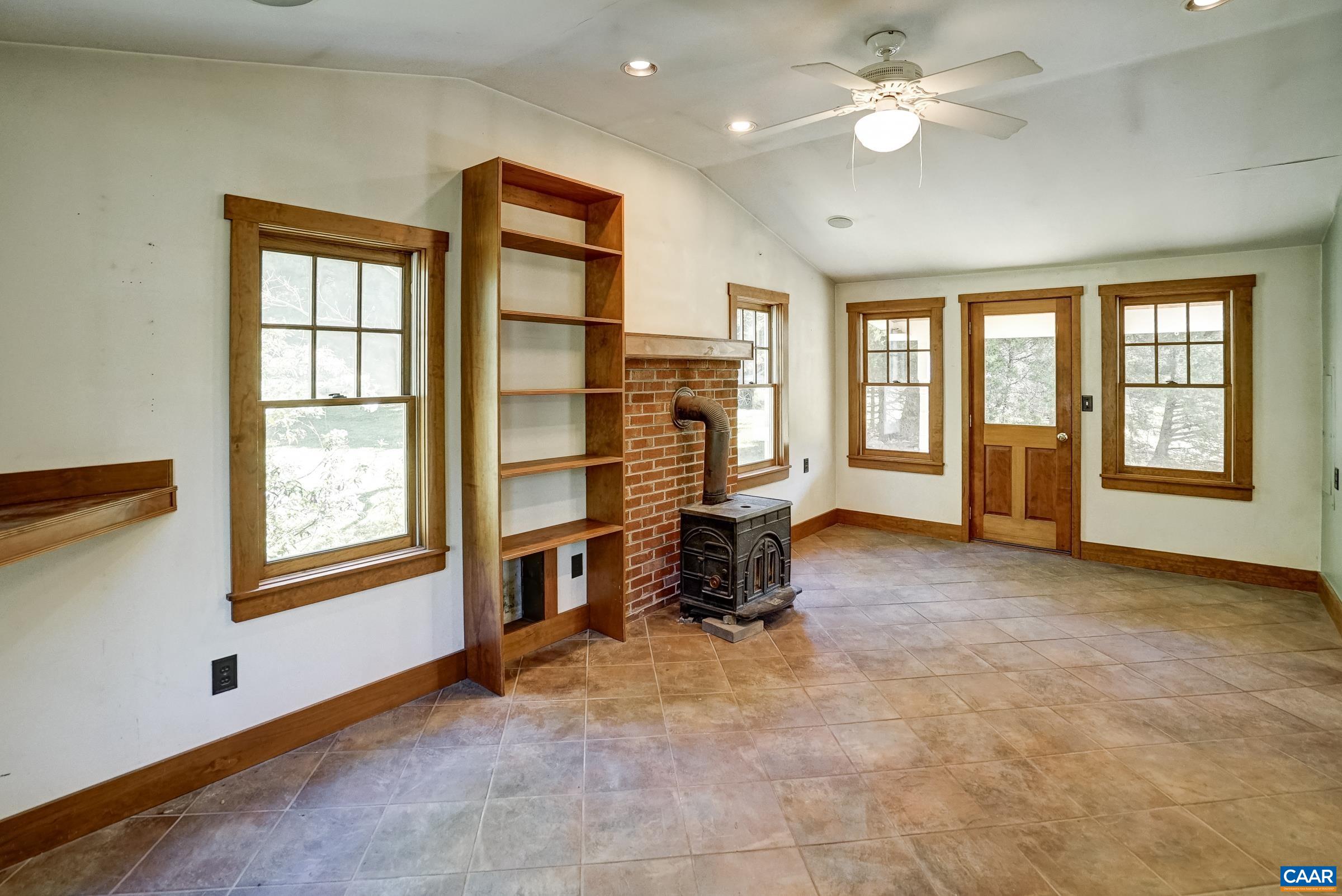 1421 ARRINGTON RD