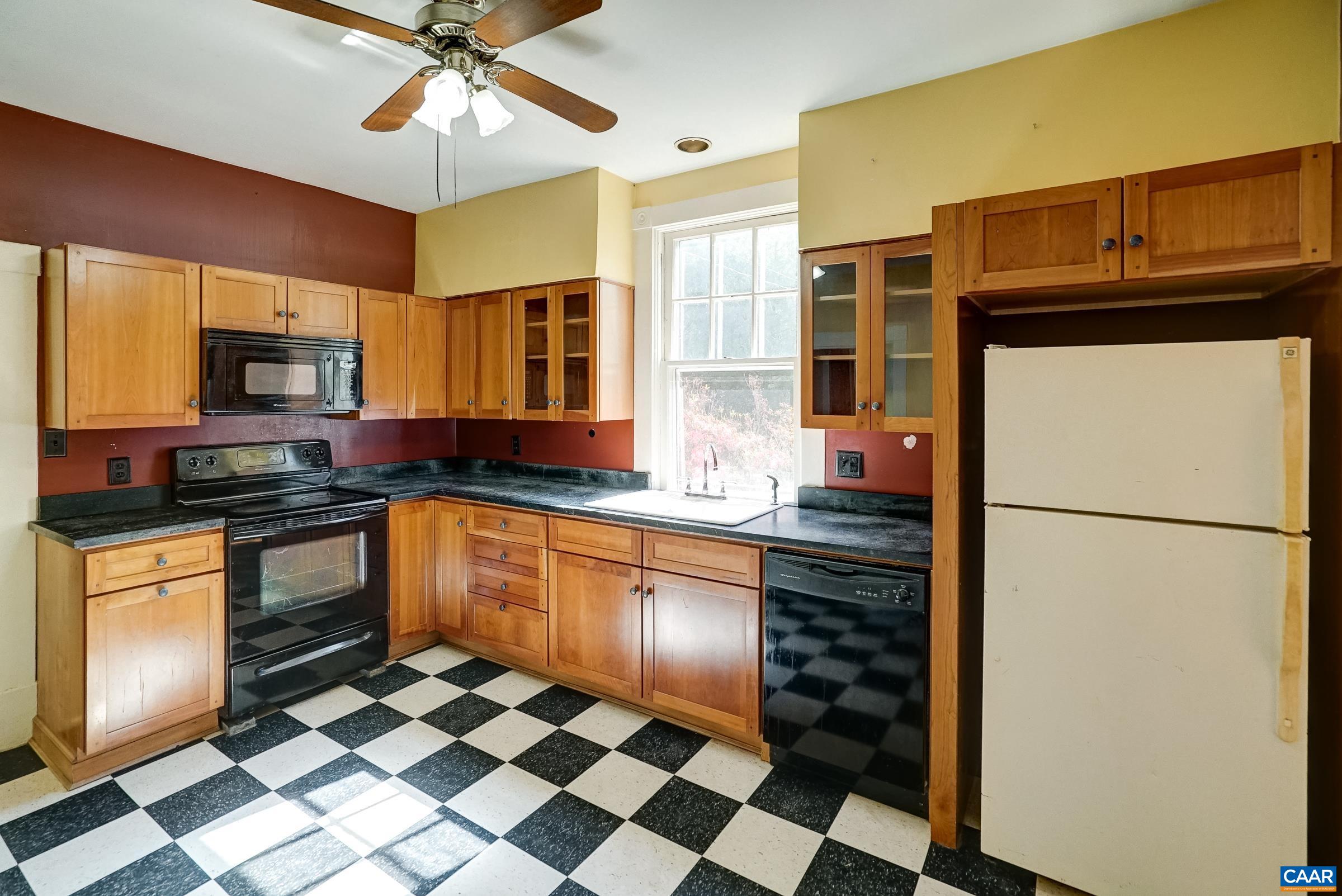 1421 ARRINGTON RD