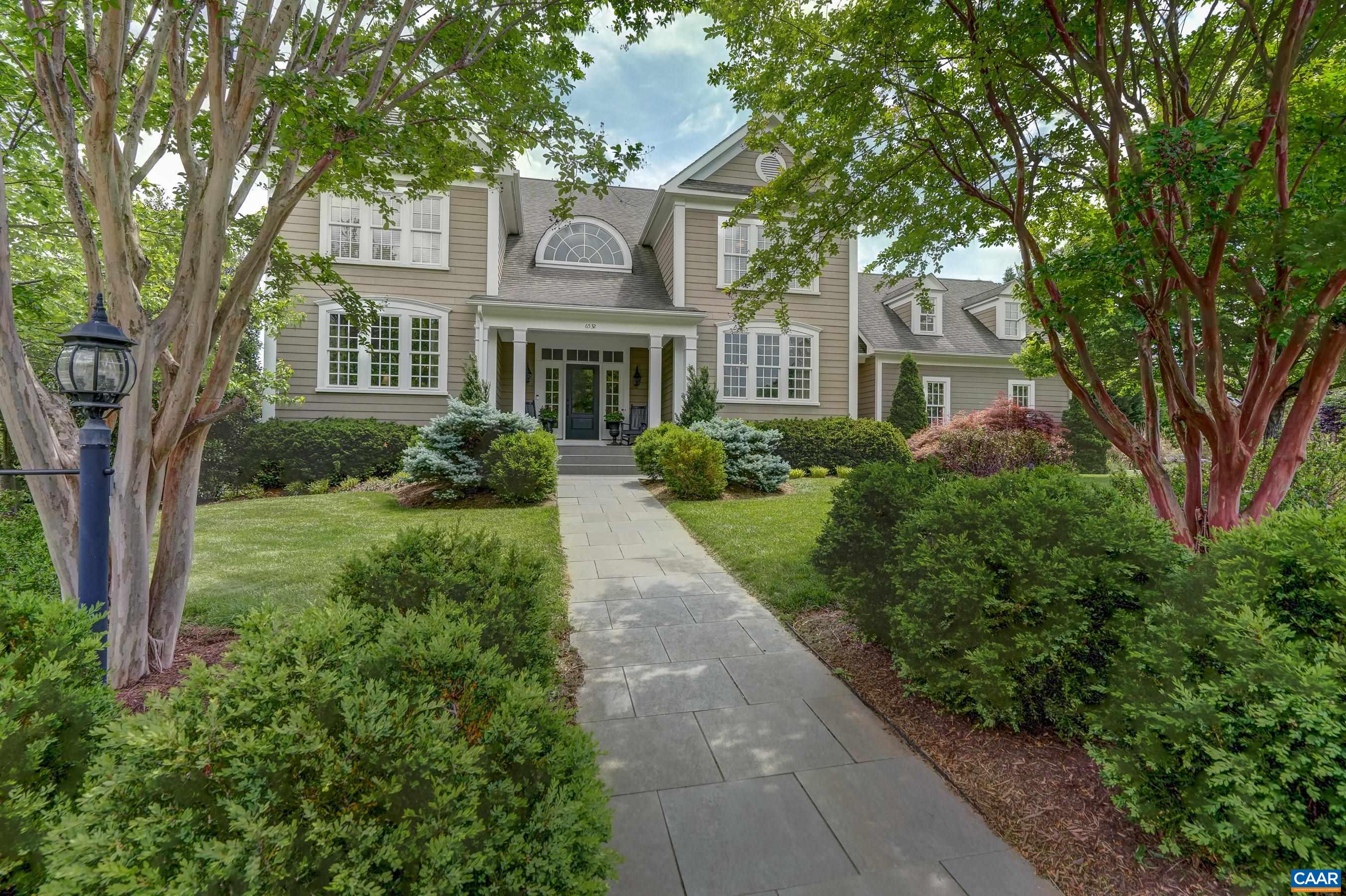 6532 WOODBOURNE LN