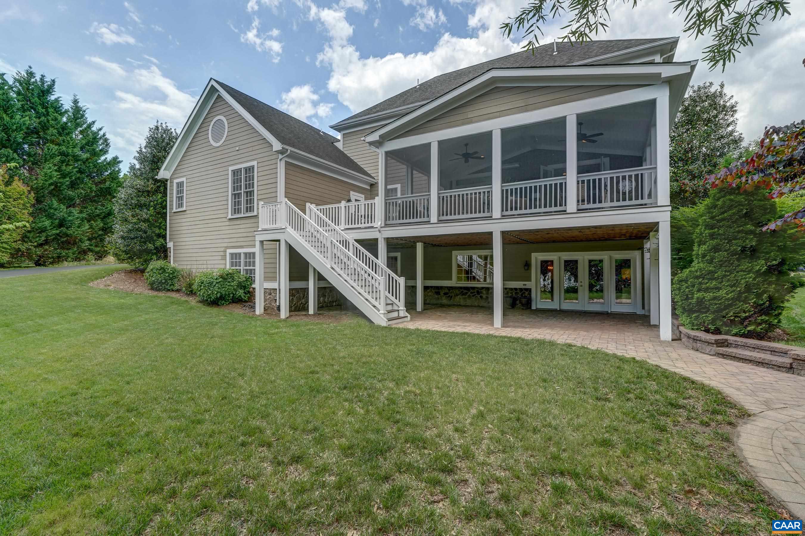 6532 WOODBOURNE LN