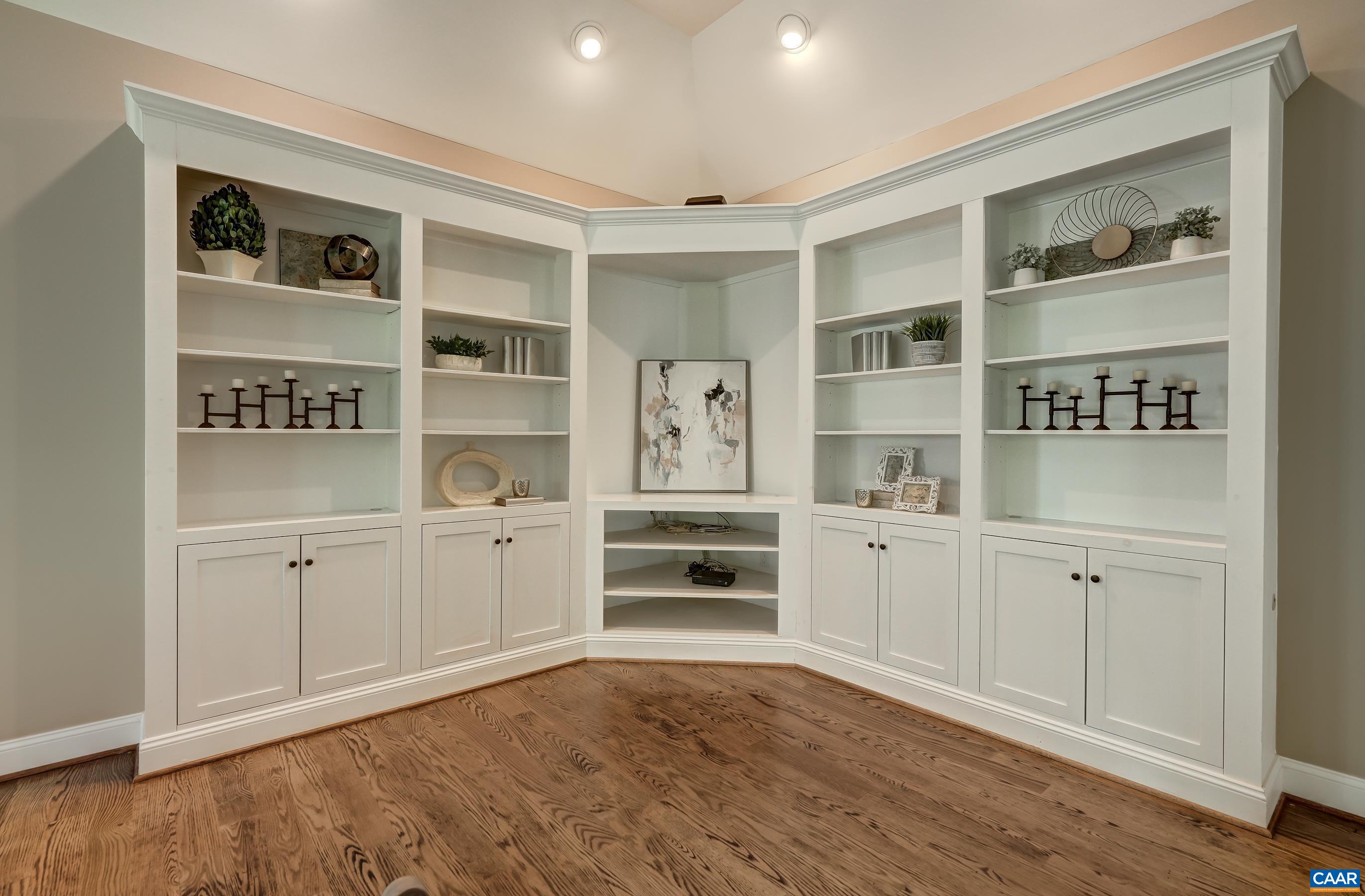 395 IVY VISTA DR