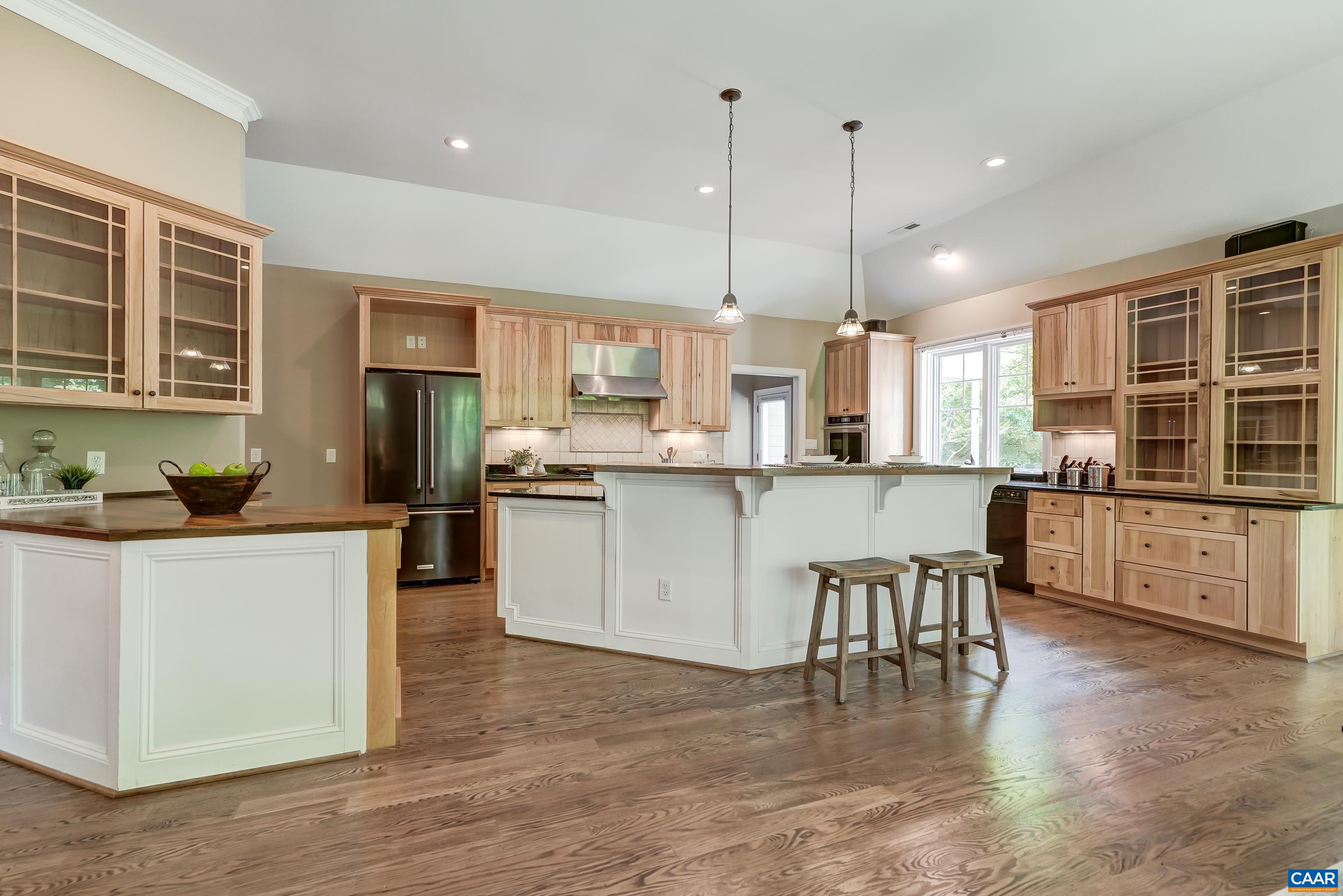 395 IVY VISTA DR