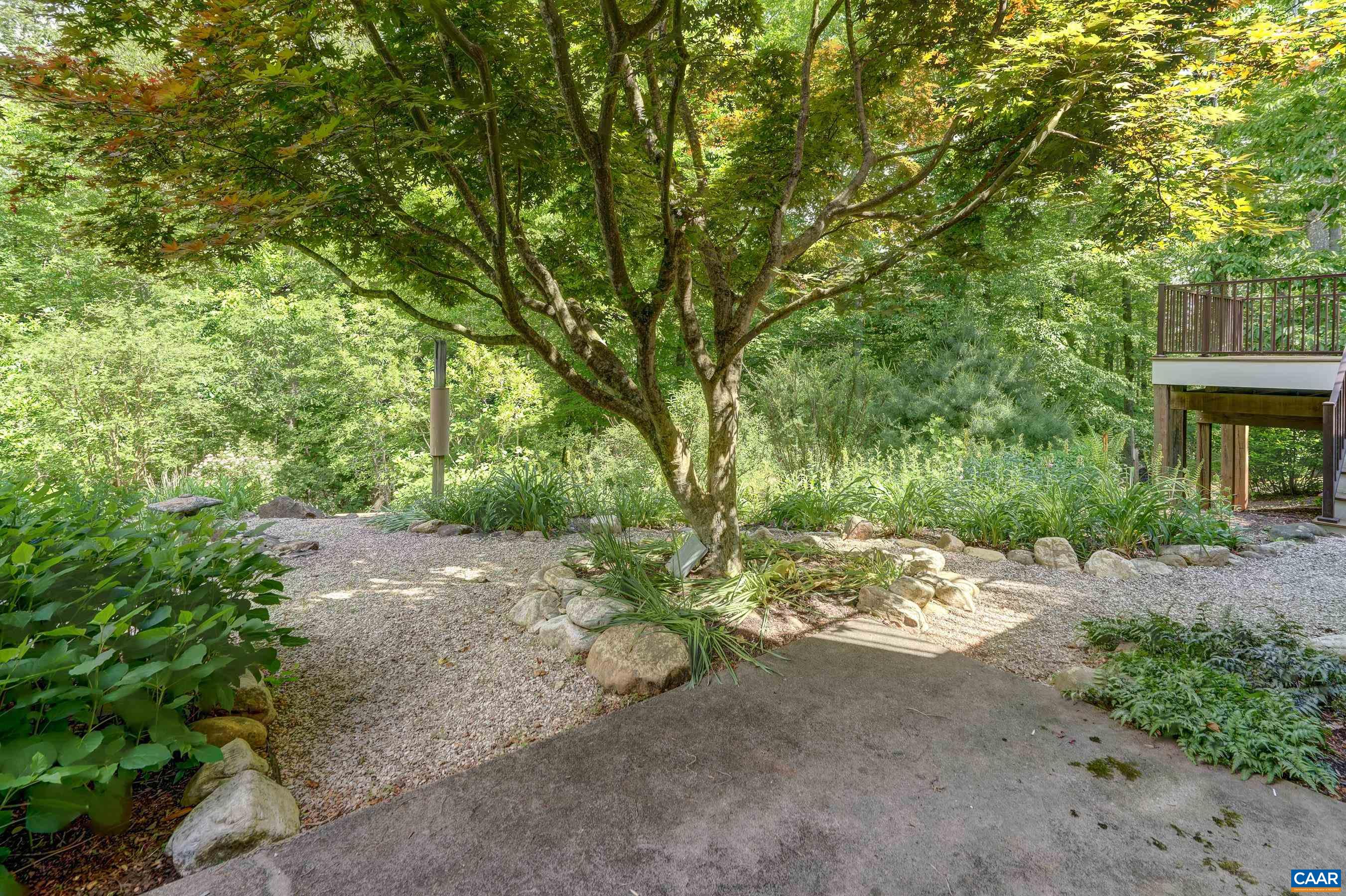 395 IVY VISTA DR