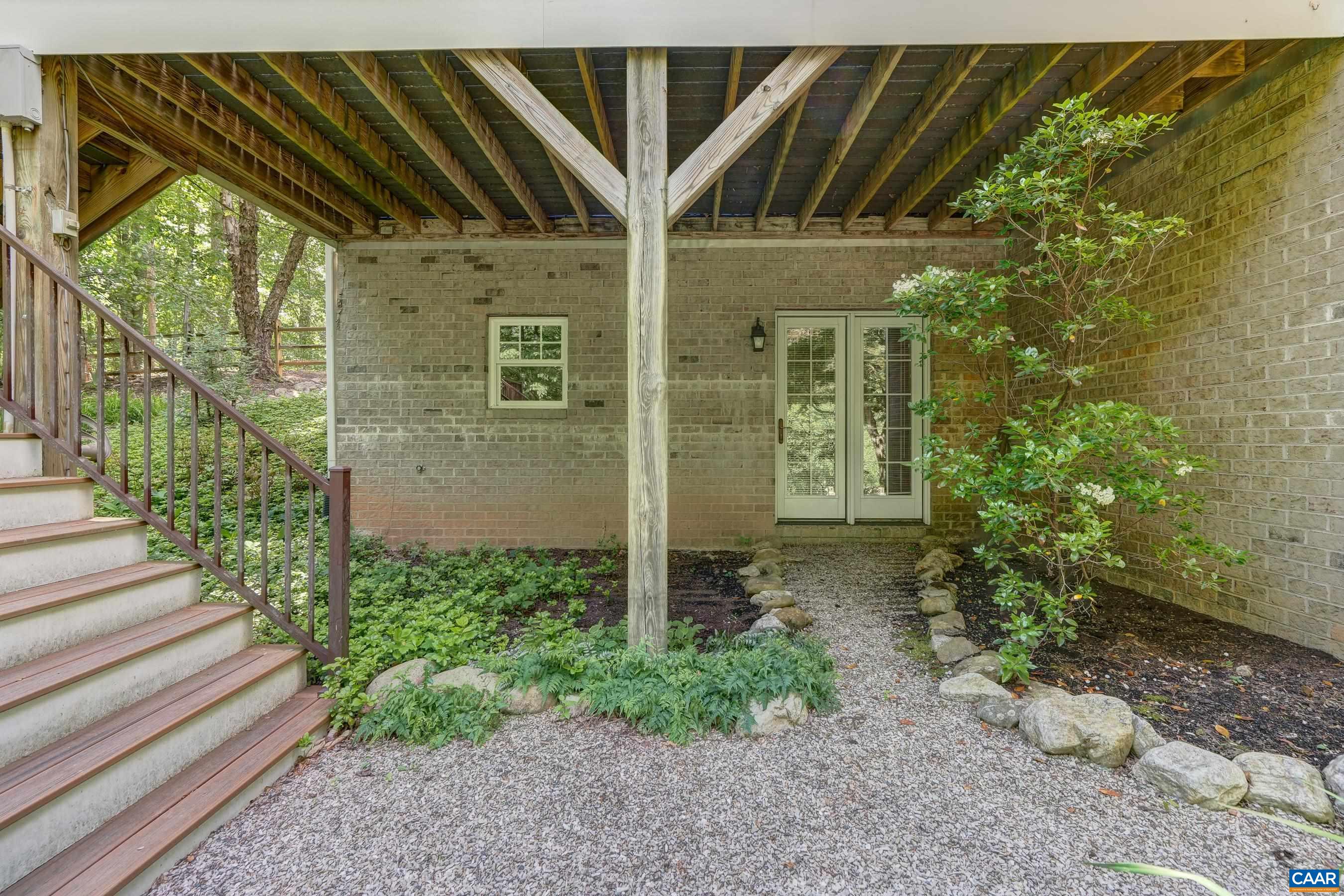 395 IVY VISTA DR