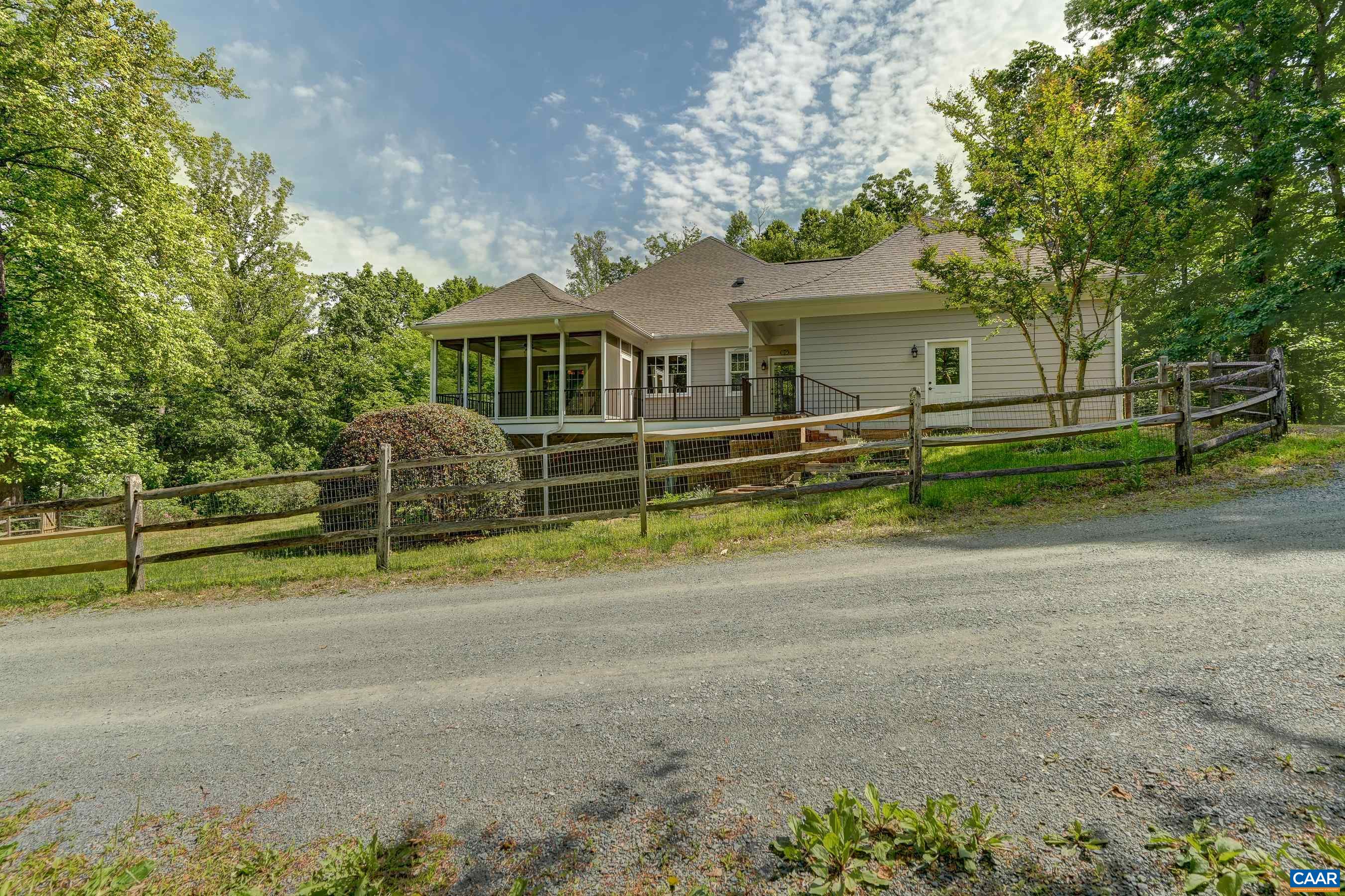 395 IVY VISTA DR