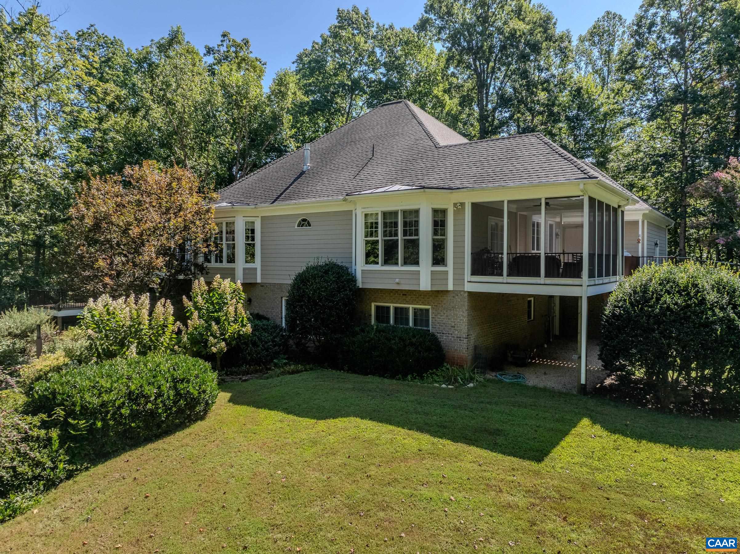 395 IVY VISTA DR