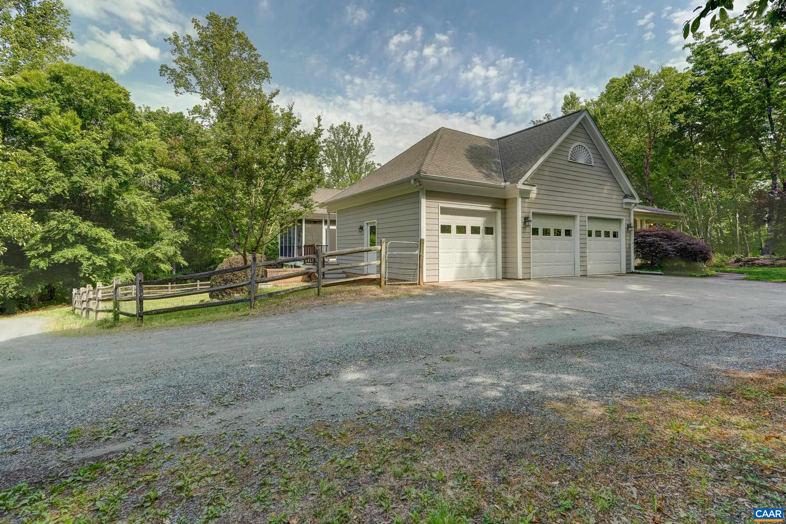 395 IVY VISTA DR