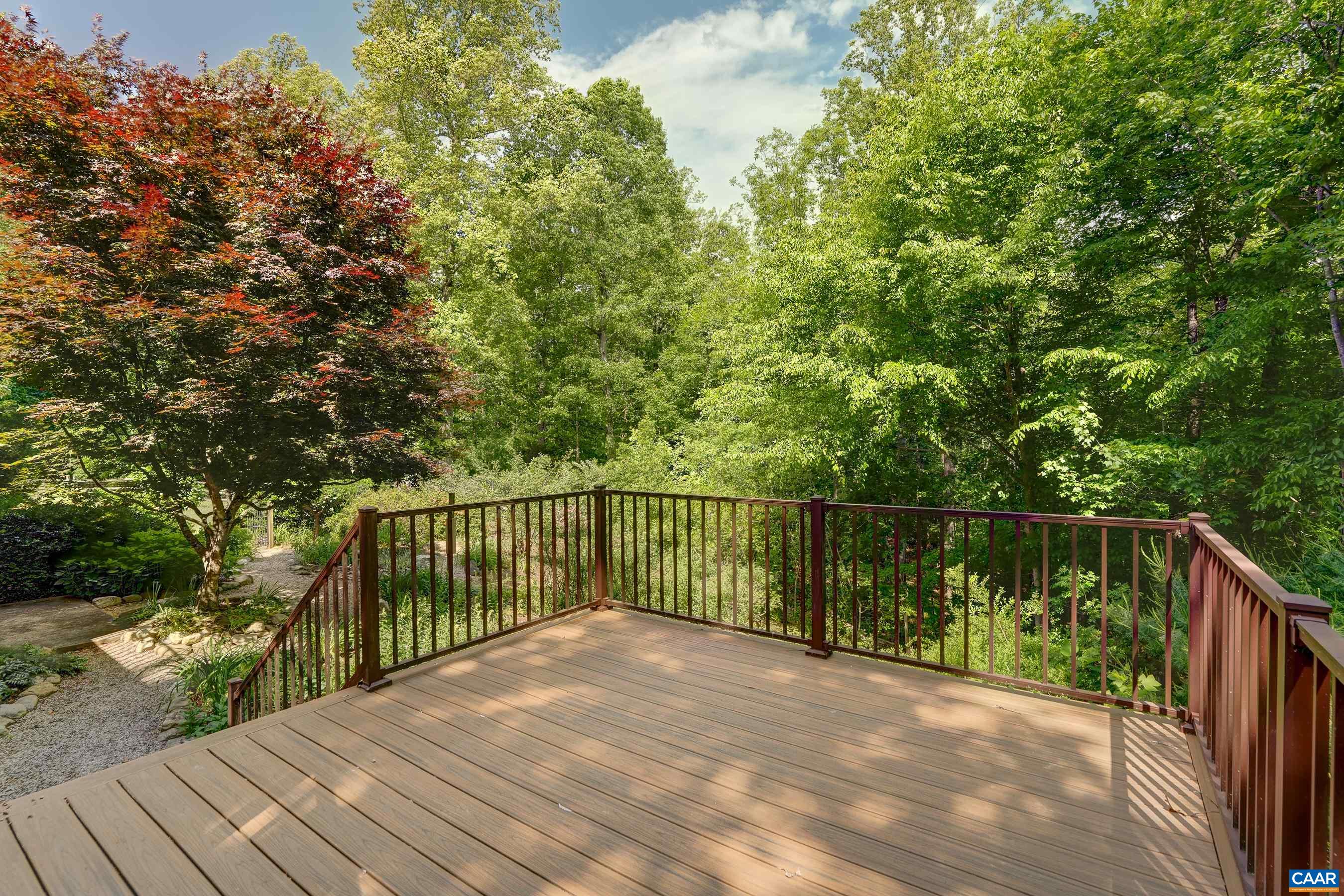 395 IVY VISTA DR