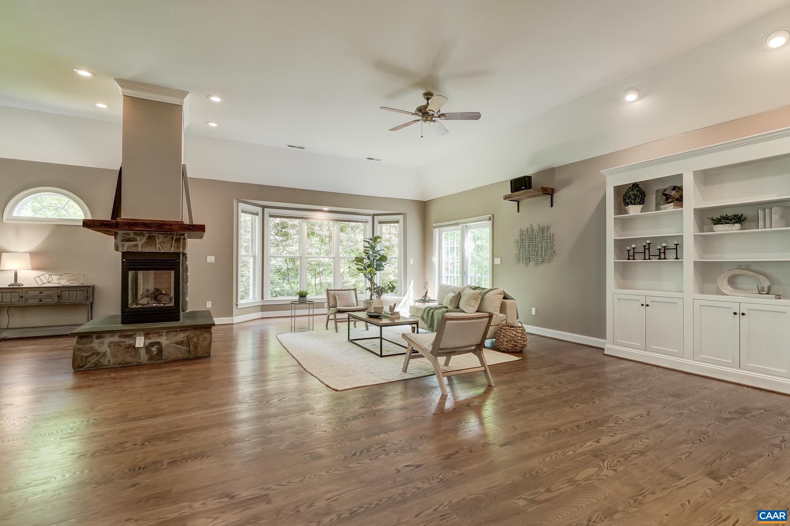 395 IVY VISTA DR