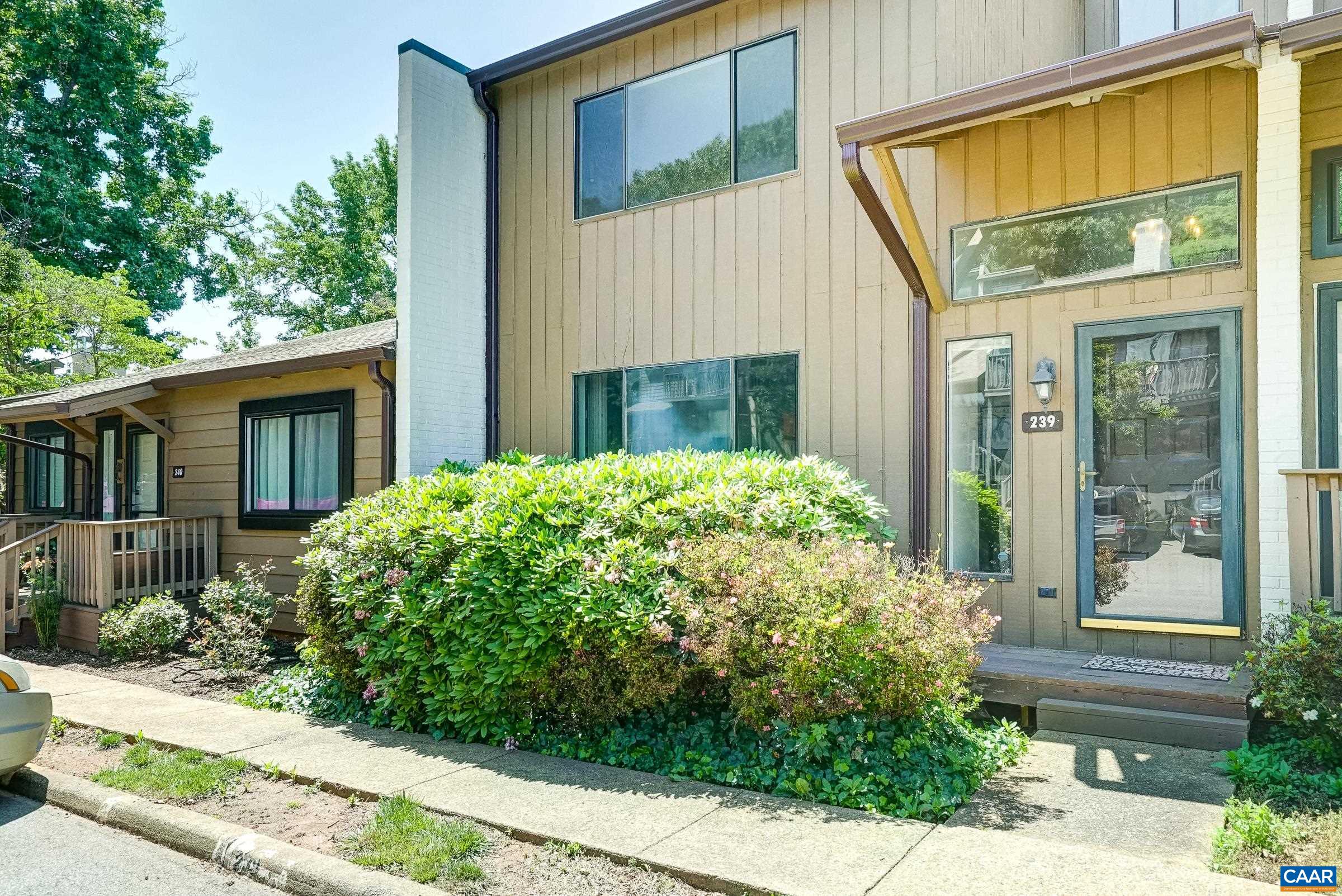 239 HARVEST DR