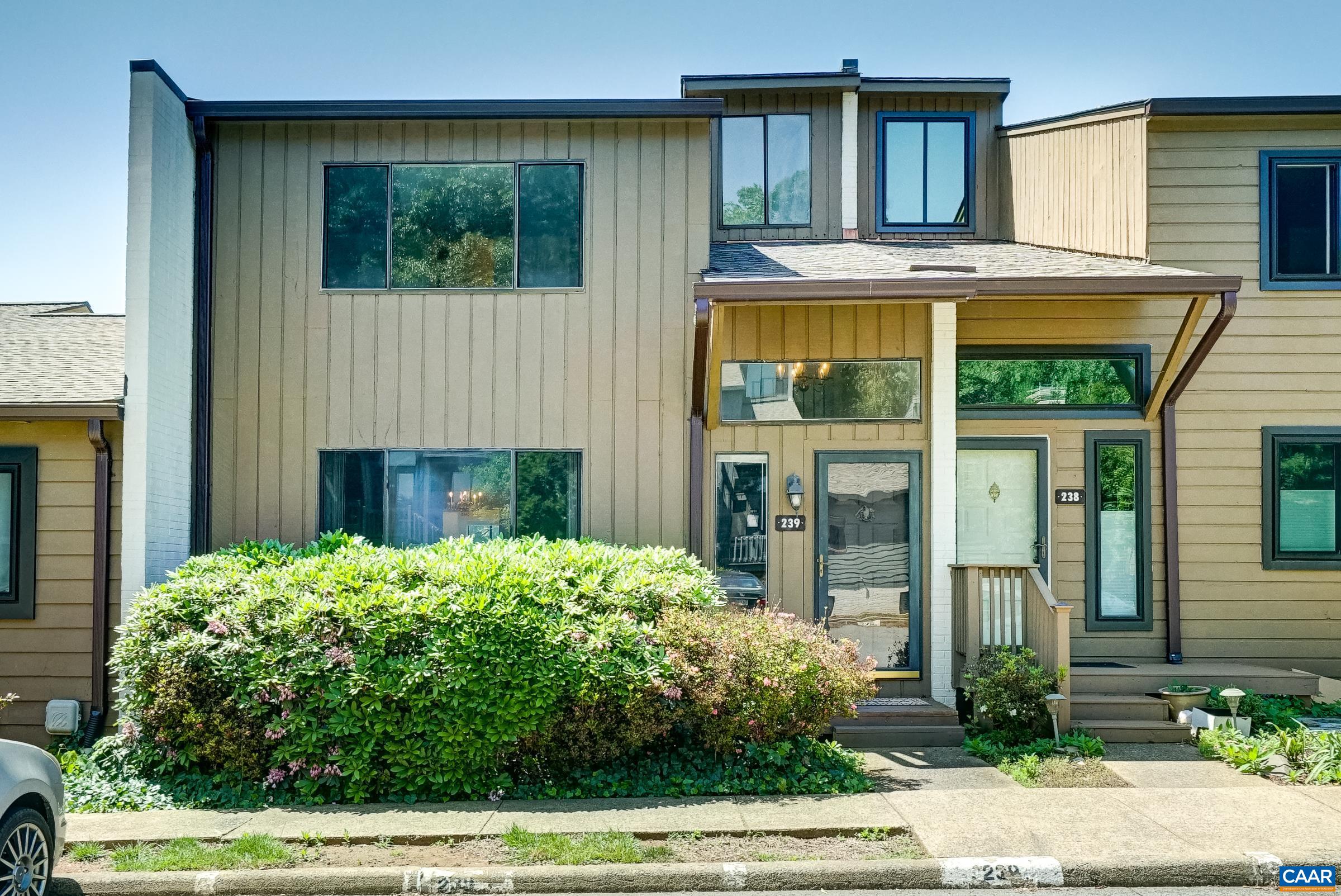 239 HARVEST DR