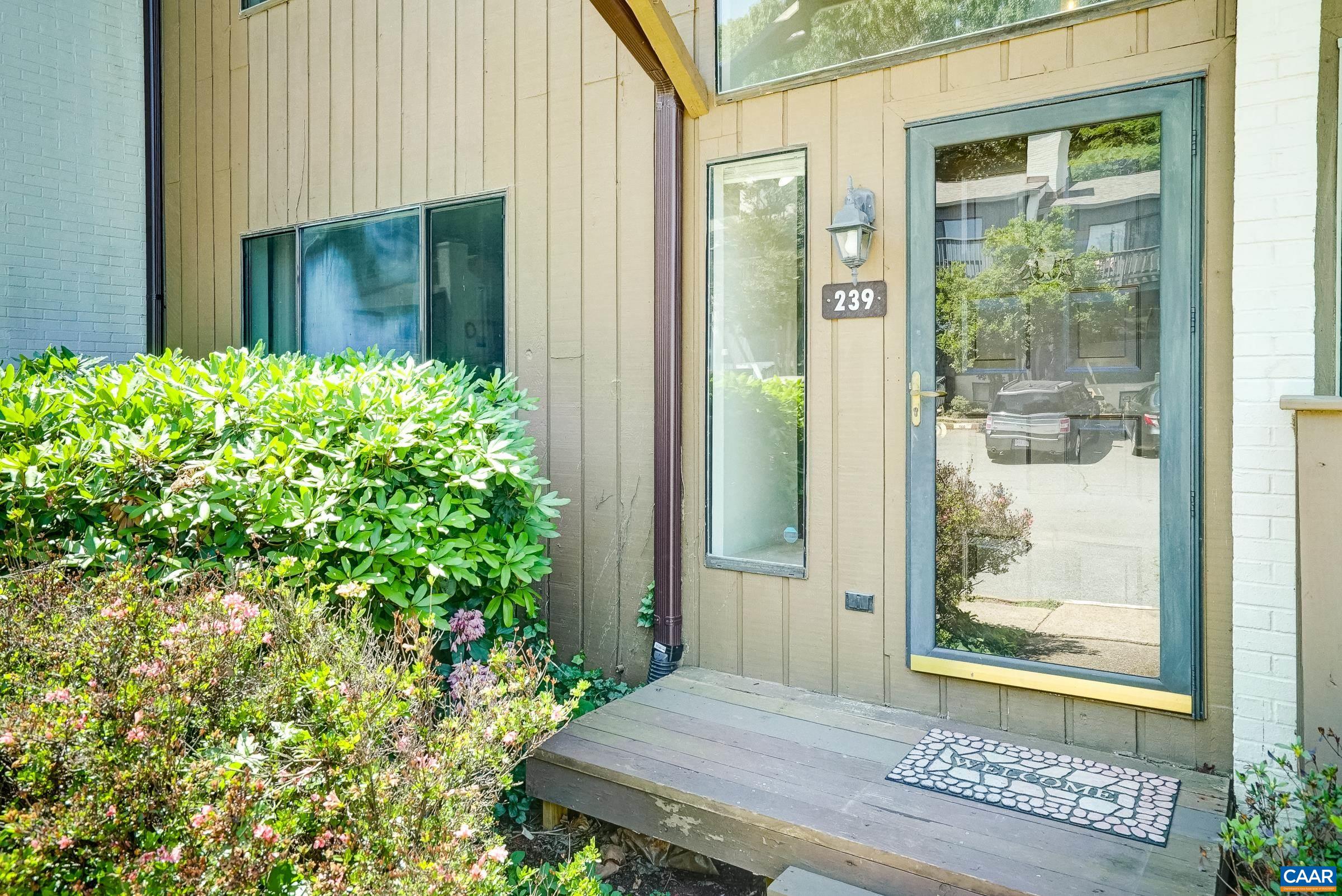 239 HARVEST DR