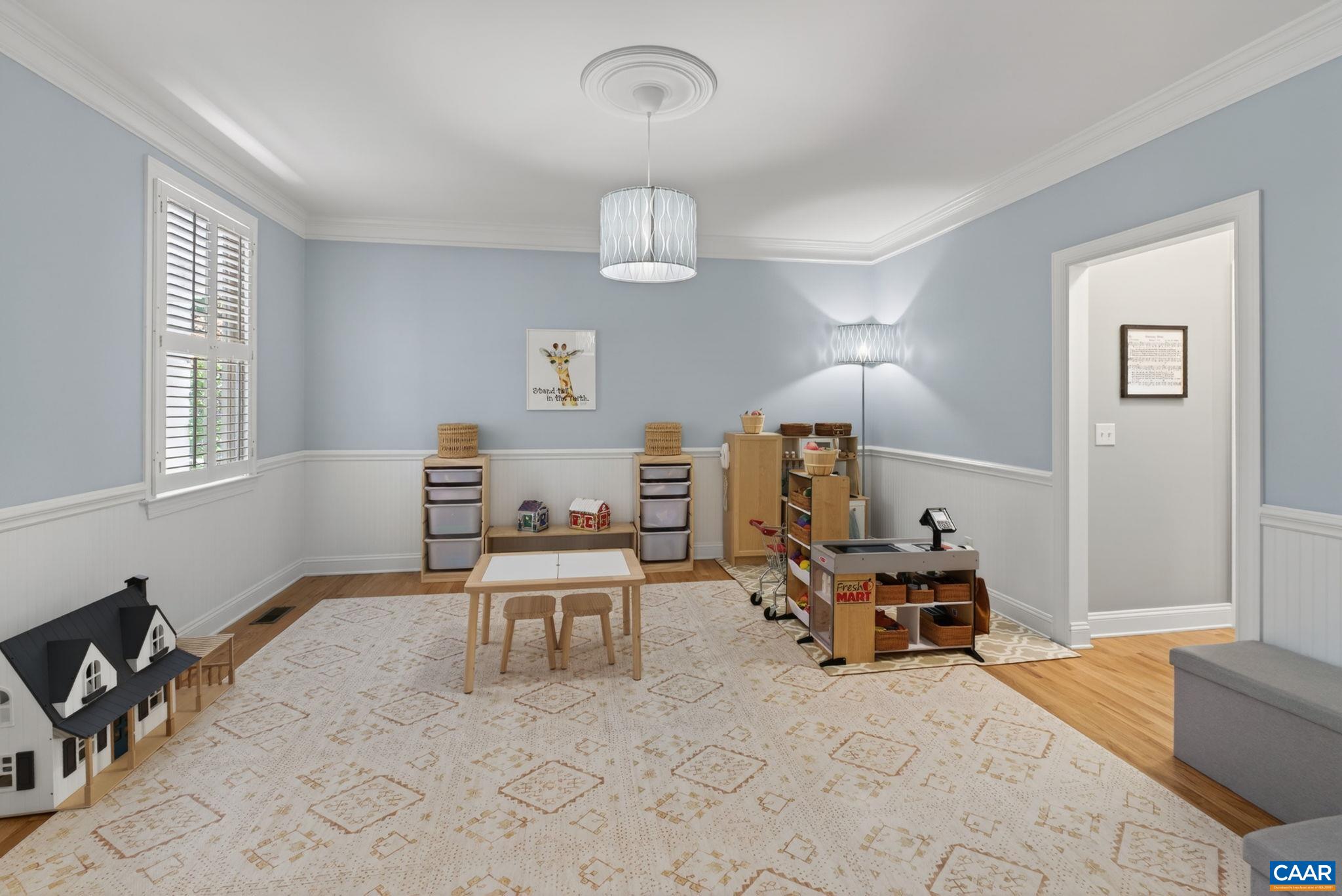 251 PELHAM DR