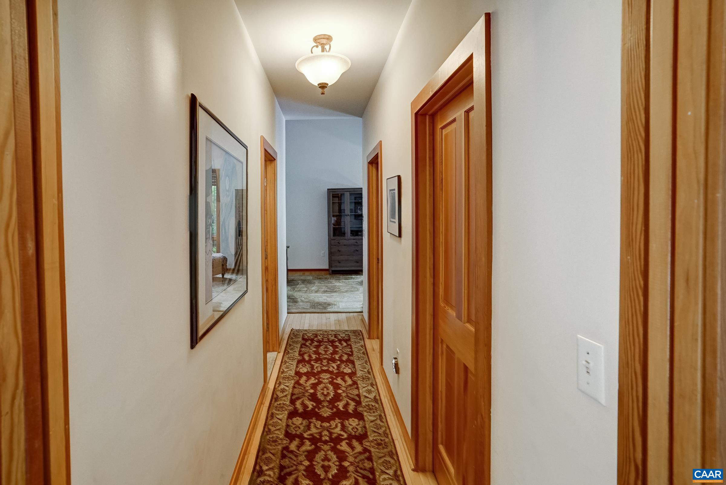 136 HOODED WARBLER LN