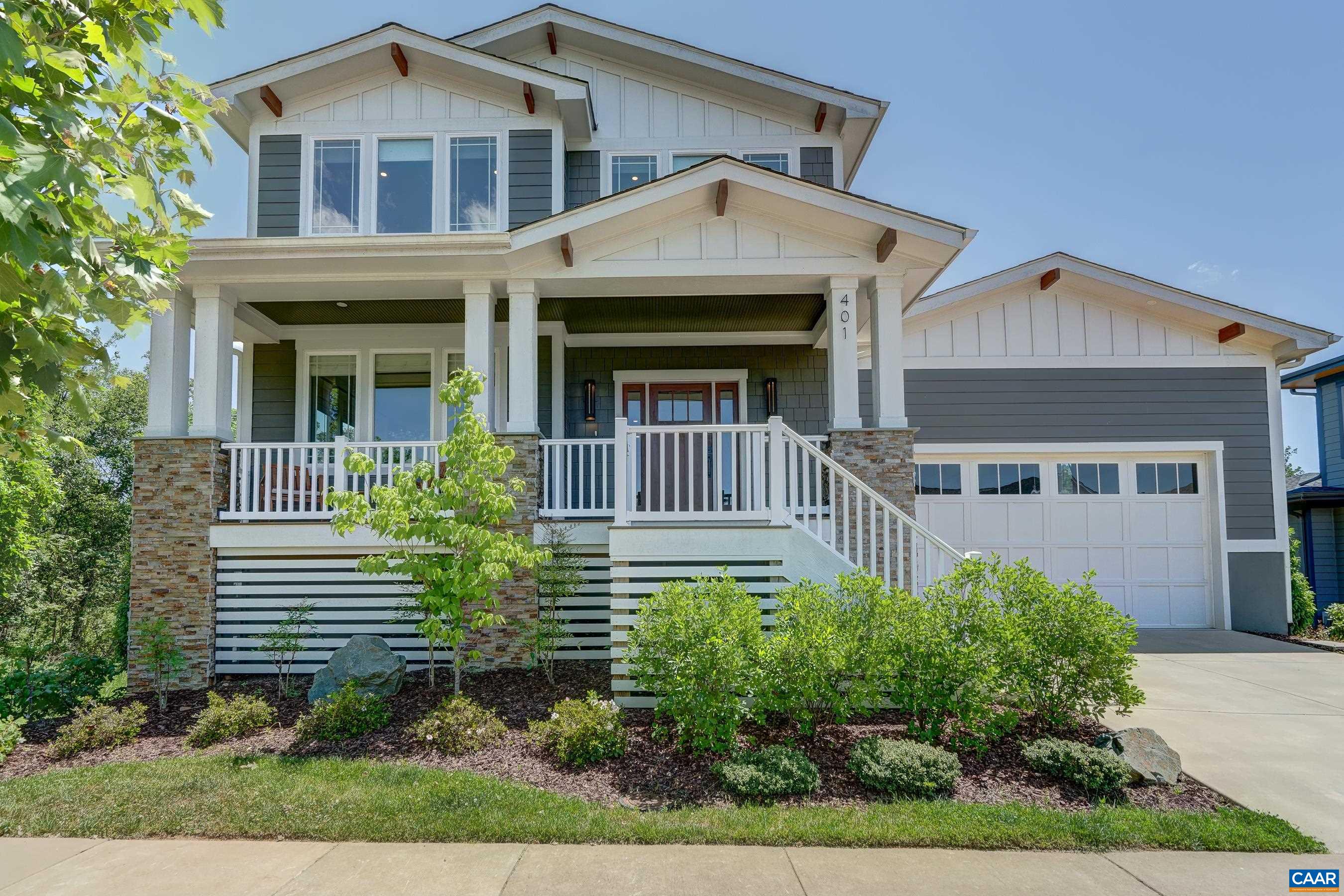 401 LOCHLYN HILL DR