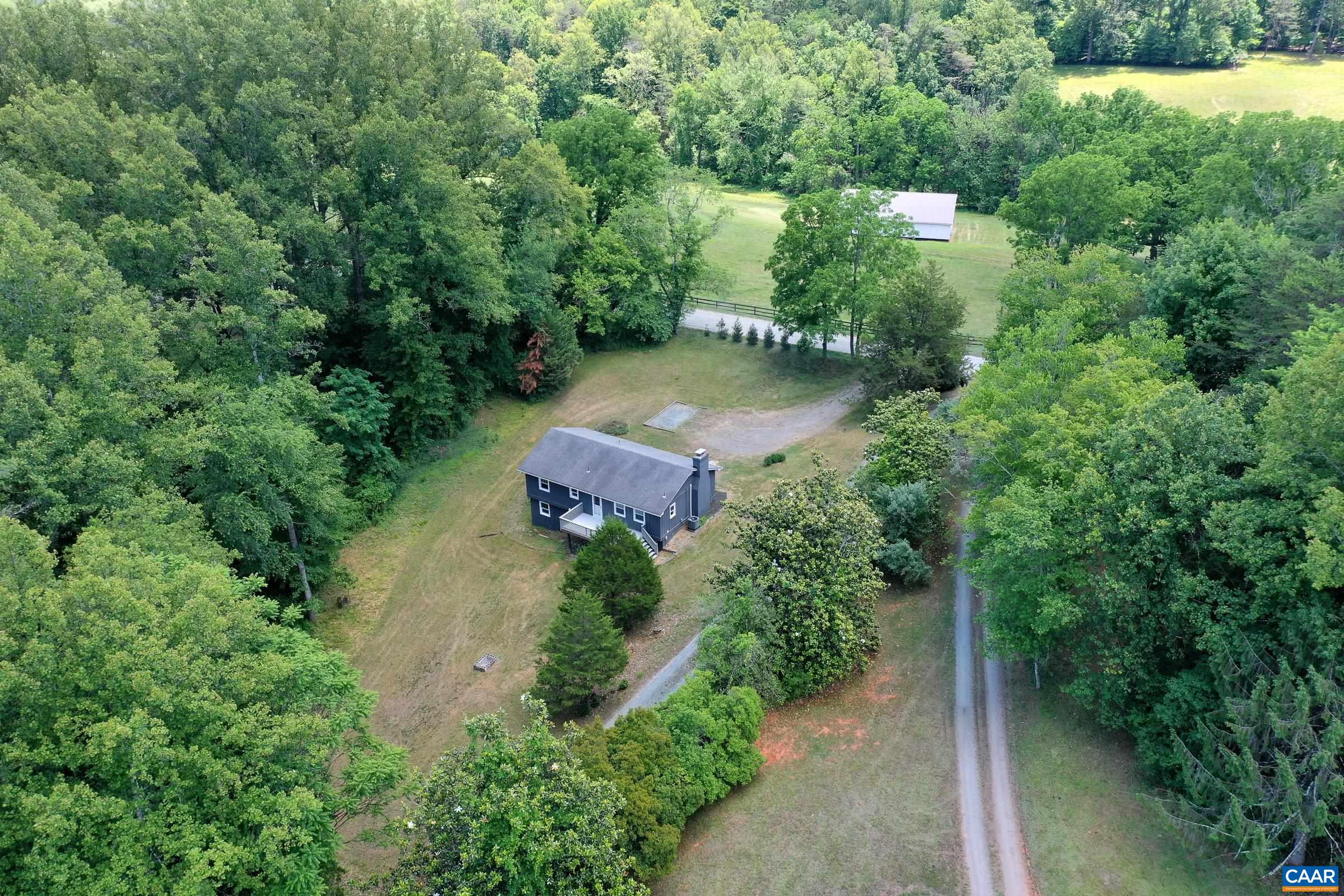 3272 HORSESHOE BEND RD