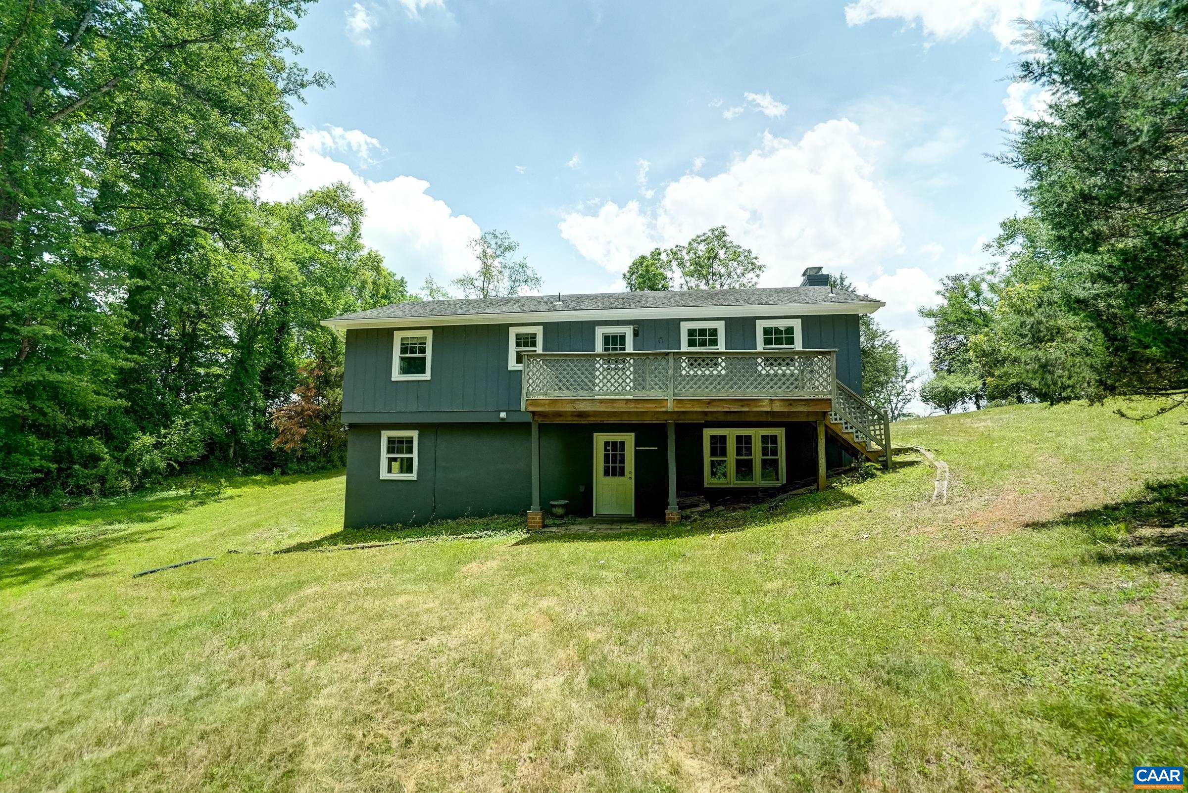3272 HORSESHOE BEND RD