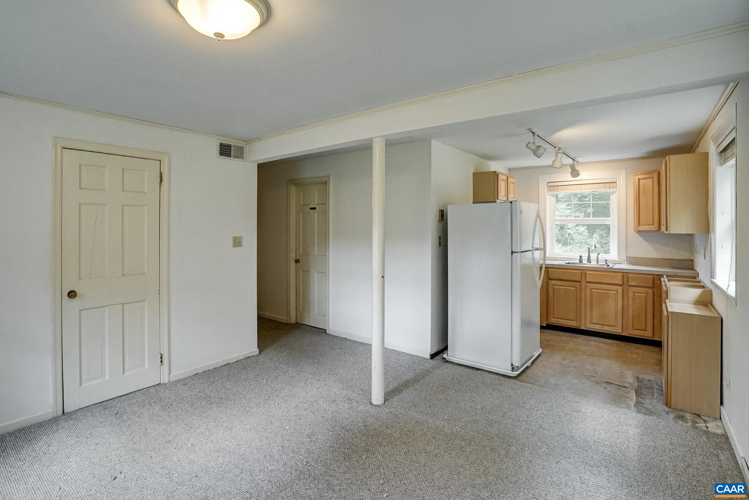 3272 HORSESHOE BEND RD