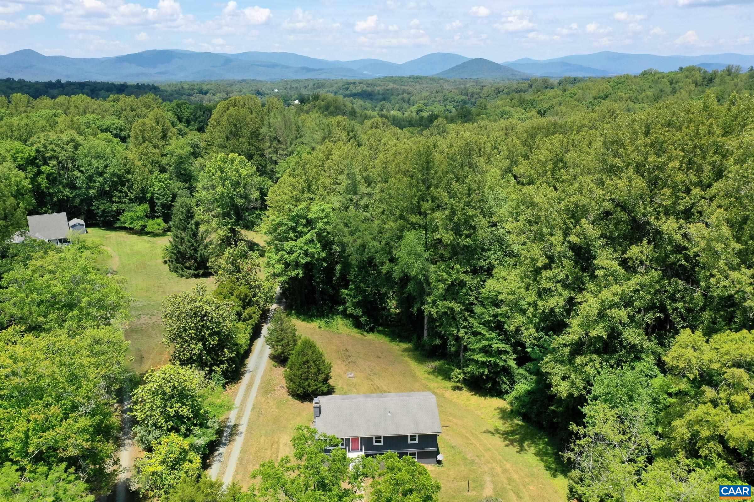 3272 HORSESHOE BEND RD