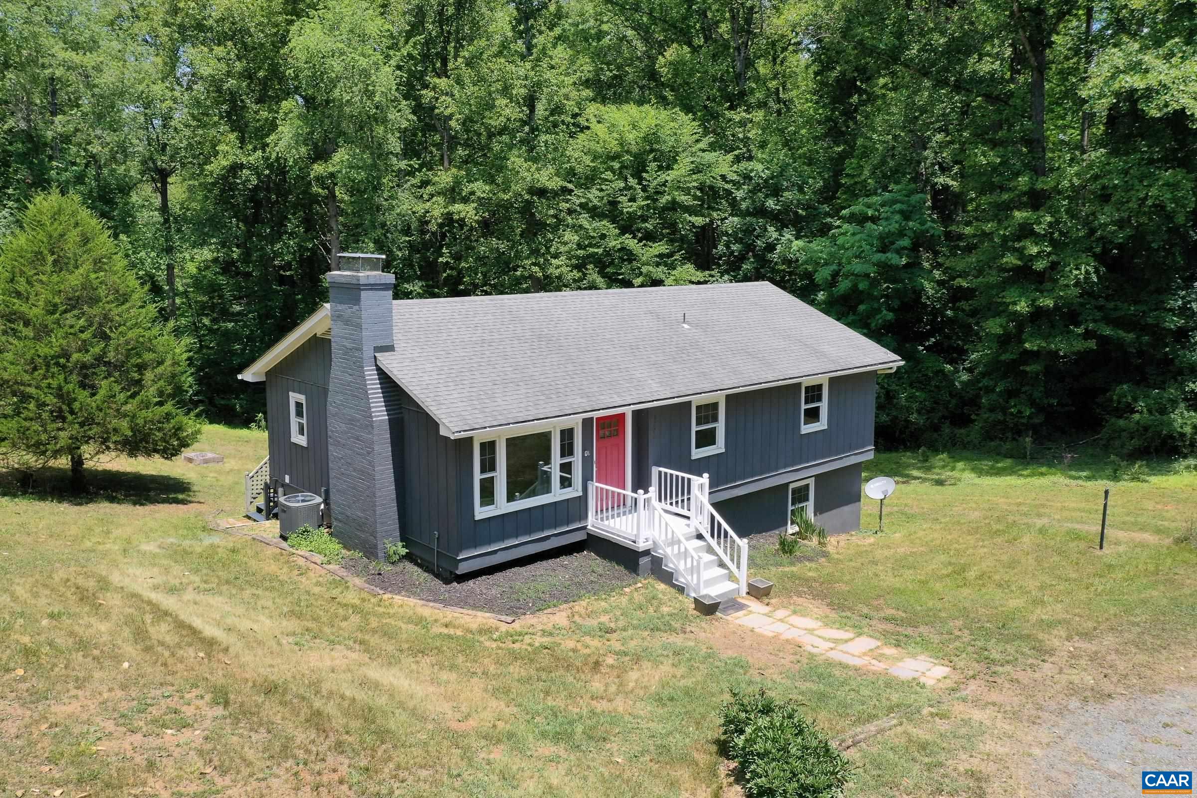 3272 HORSESHOE BEND RD