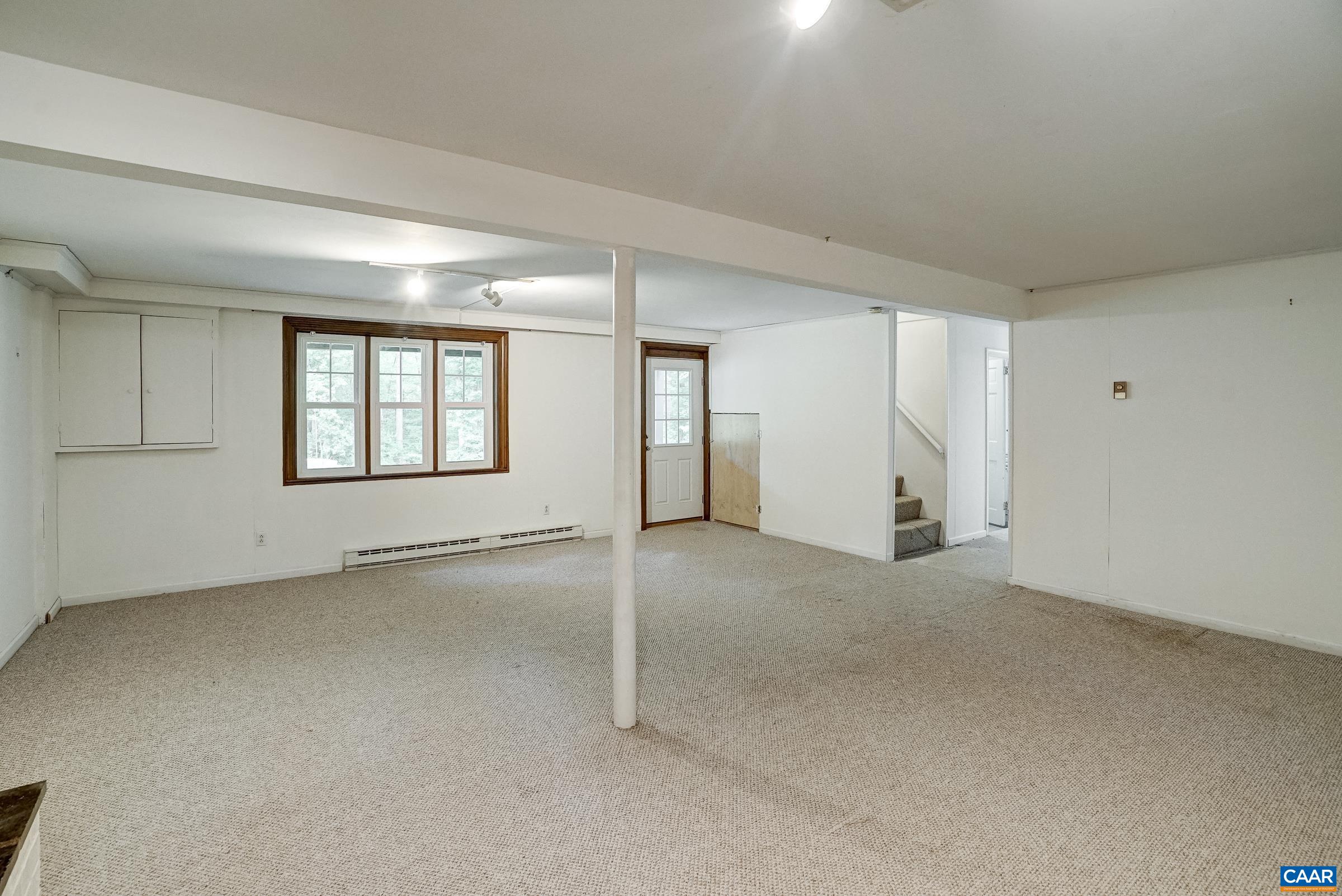 3272 HORSESHOE BEND RD