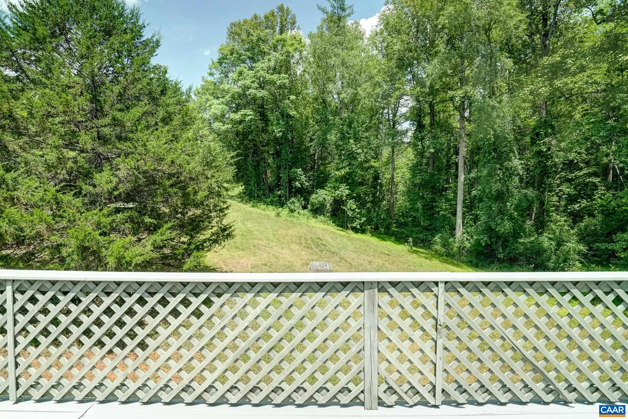 3272 HORSESHOE BEND RD