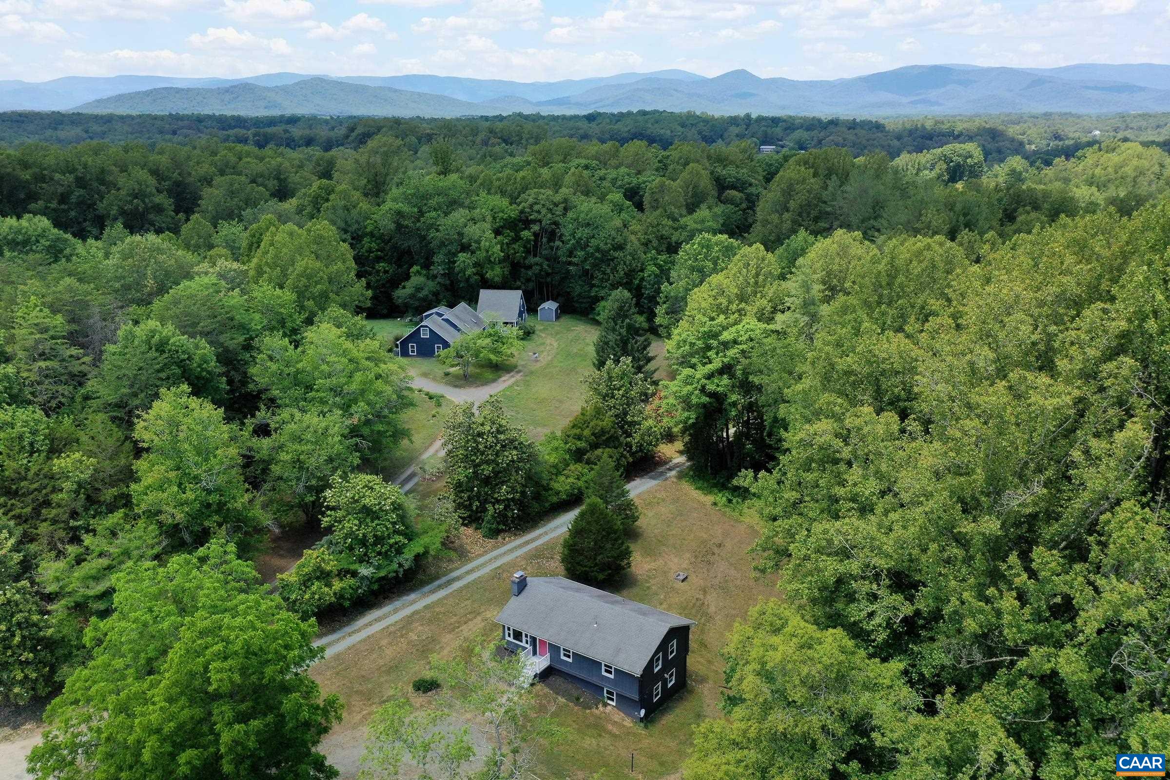 3272 HORSESHOE BEND RD