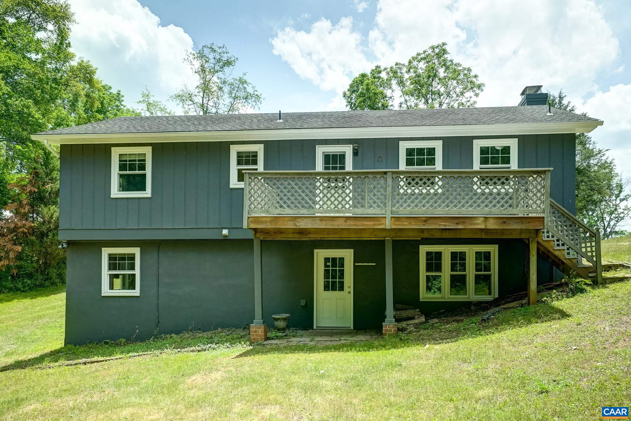 3272 HORSESHOE BEND RD
