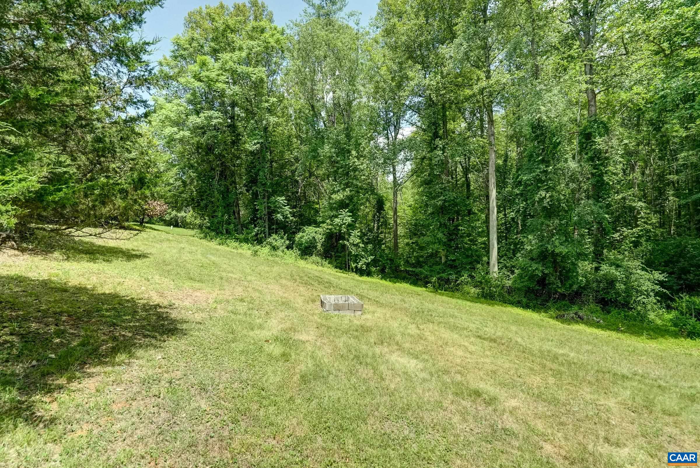 3272 HORSESHOE BEND RD