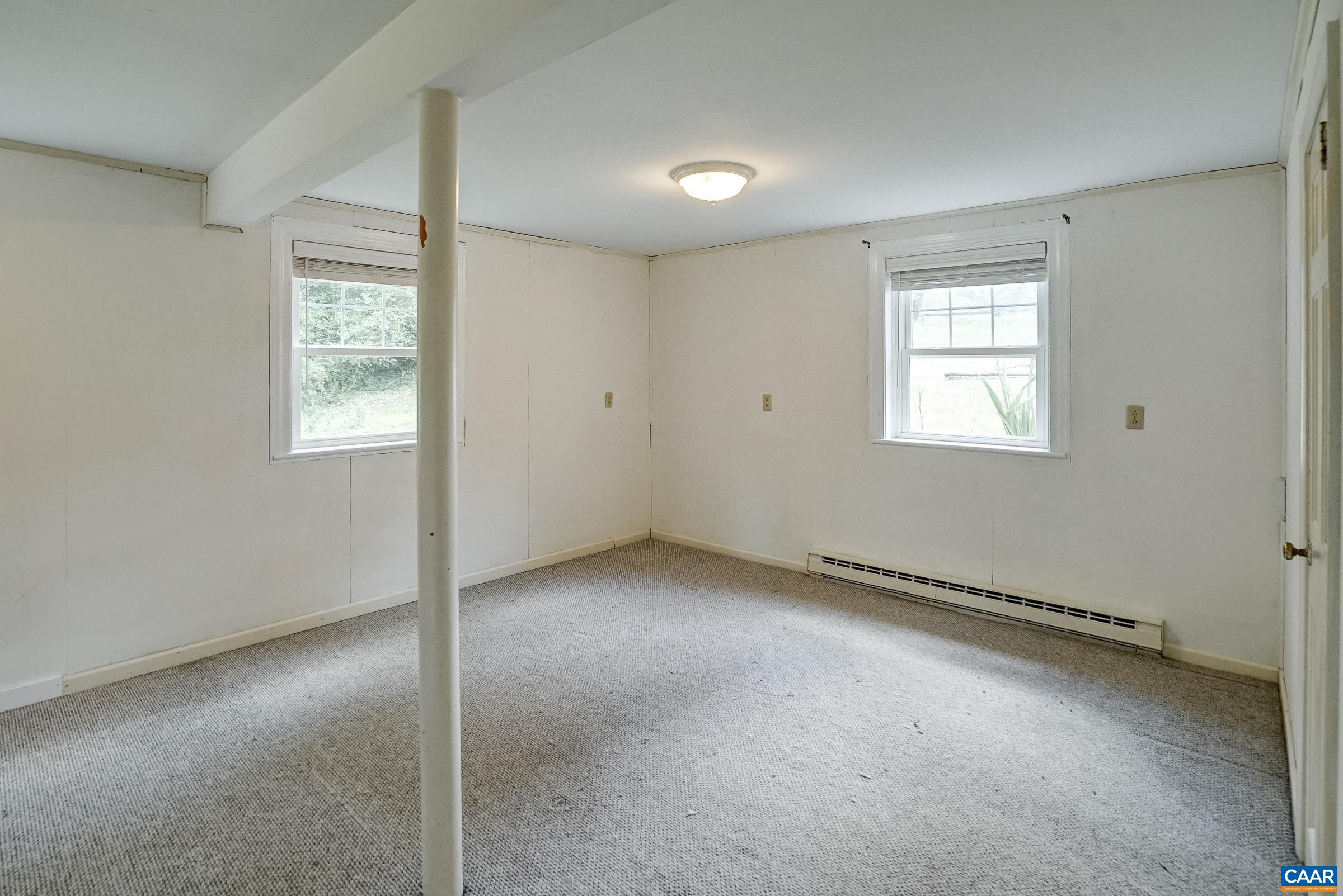 3272 HORSESHOE BEND RD