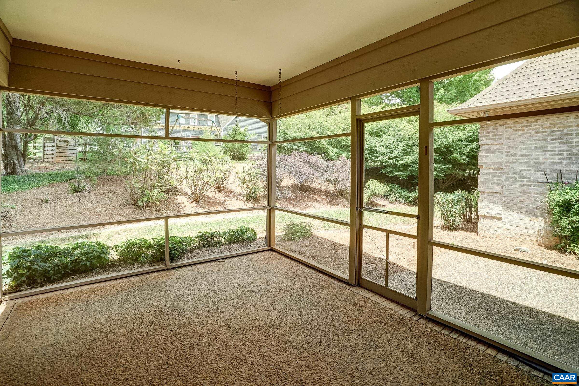1130 HIGHLANDS DR