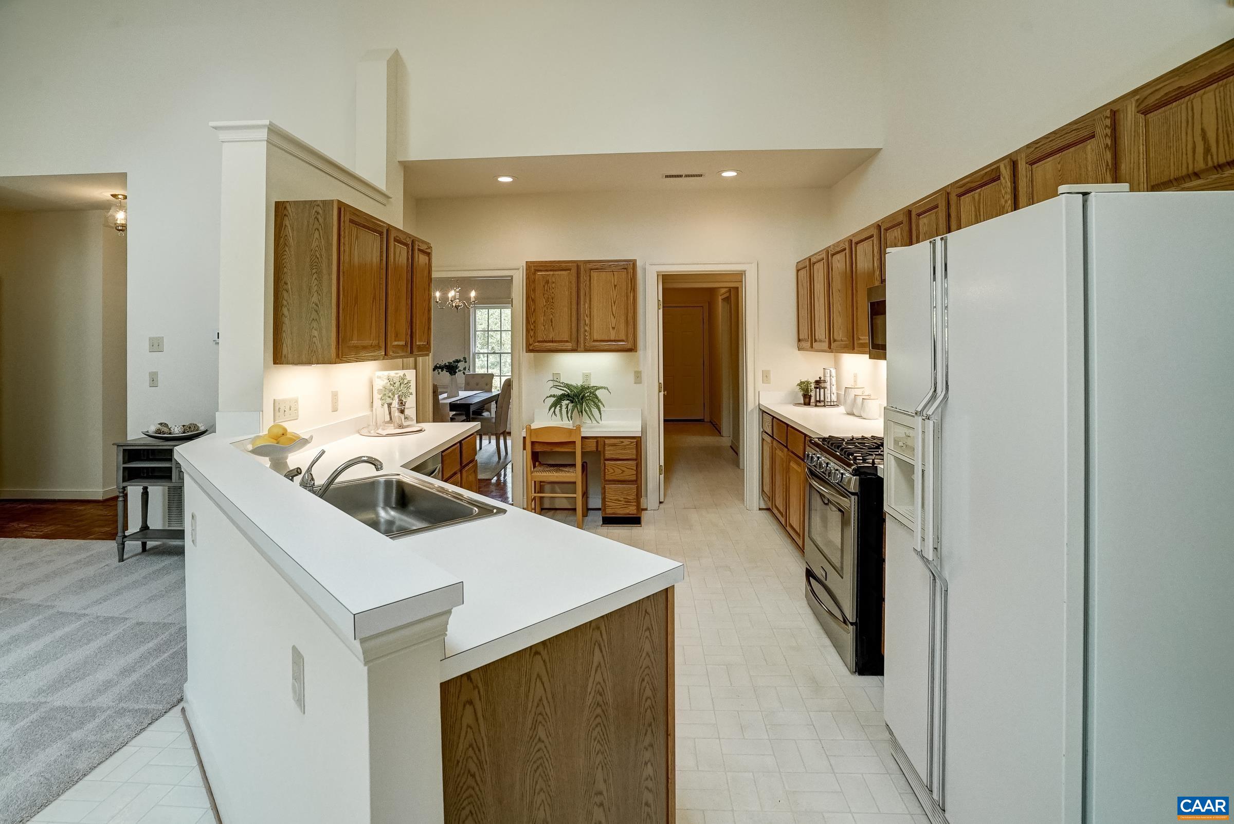 1130 HIGHLANDS DR