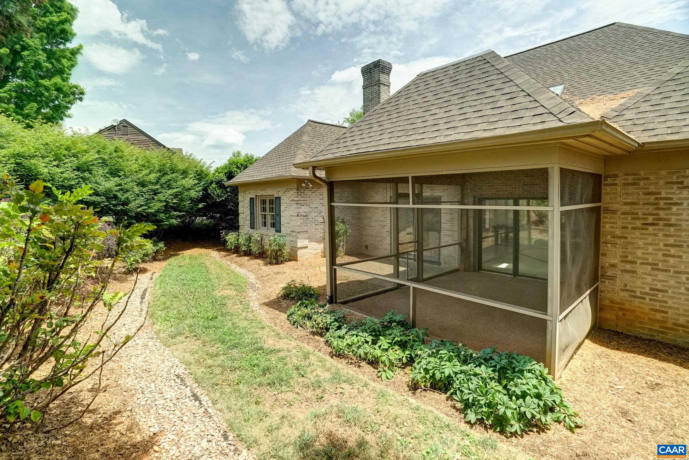 1130 HIGHLANDS DR