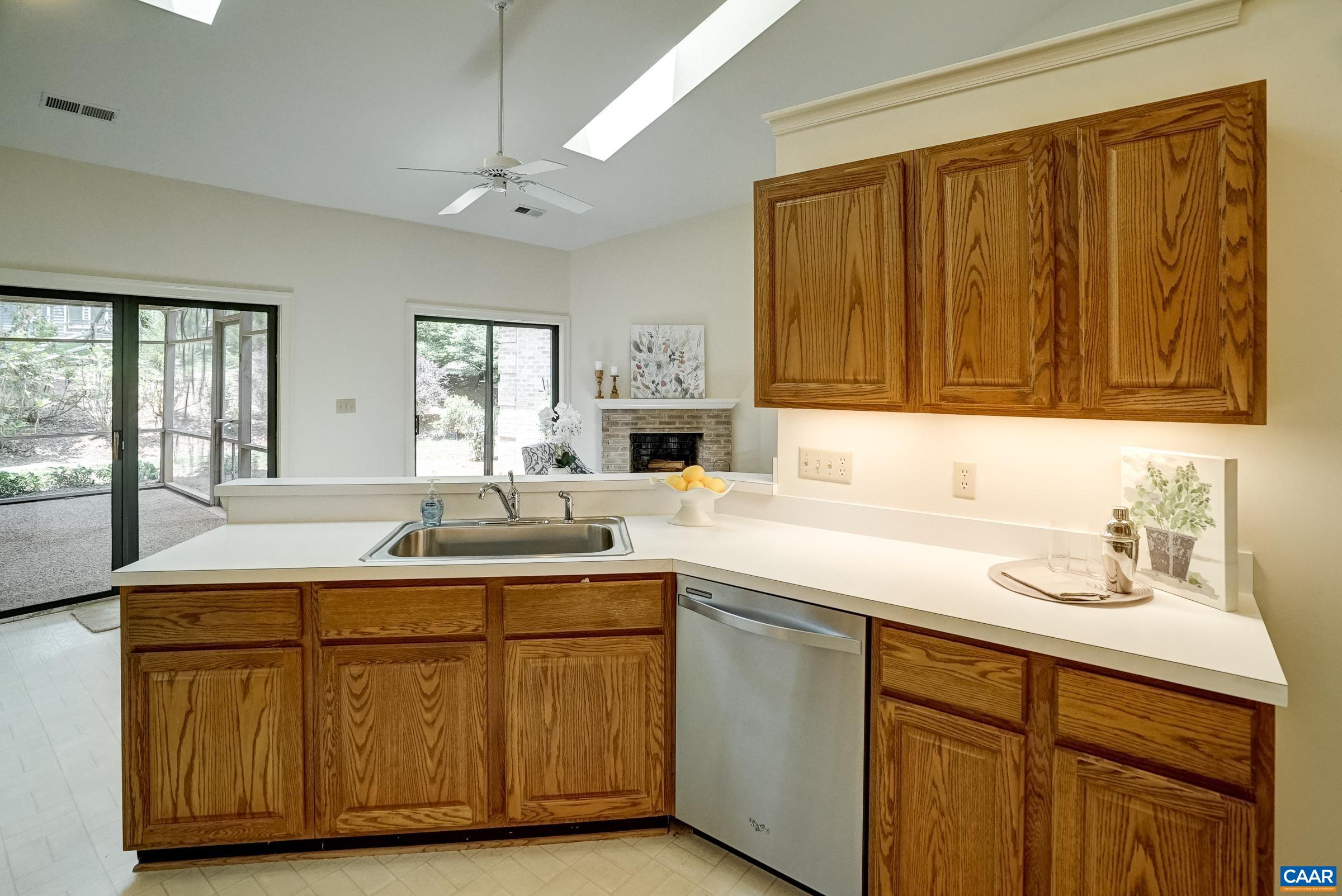 1130 HIGHLANDS DR
