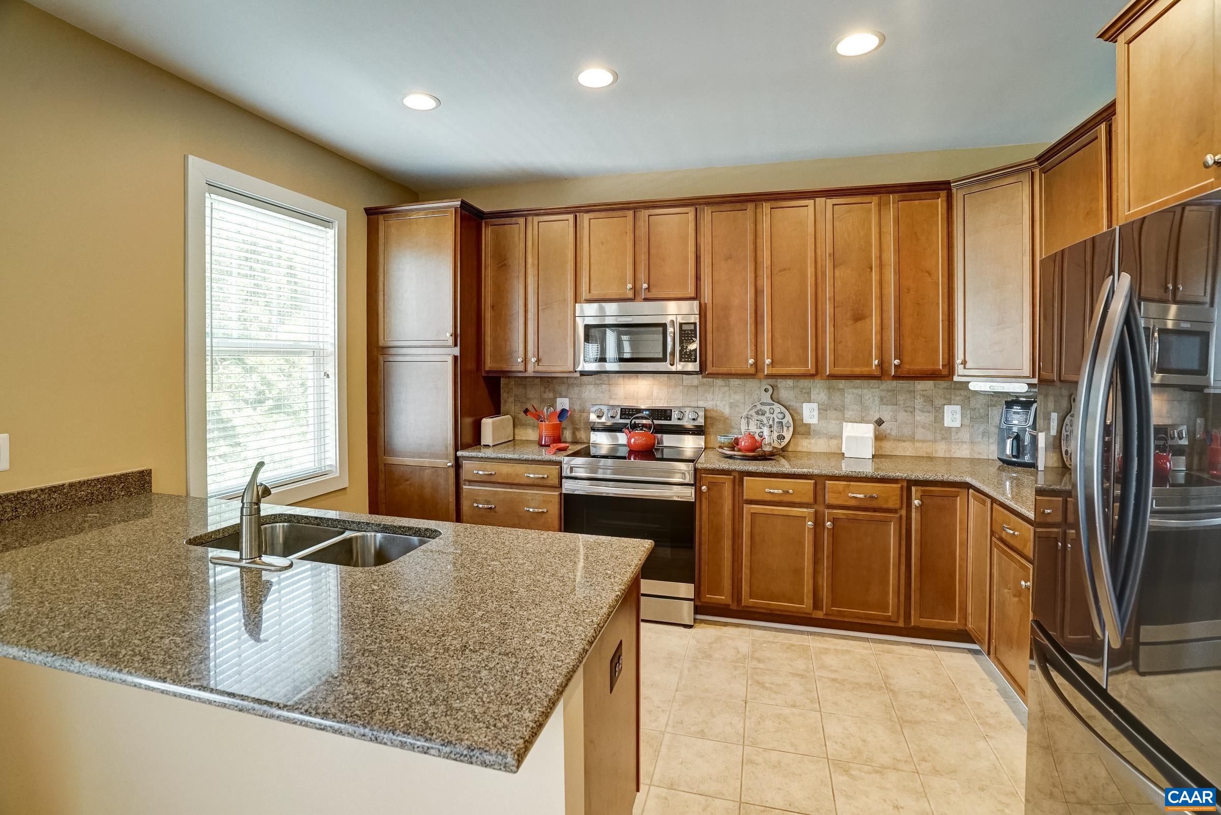 2131 SUNDOWN PL