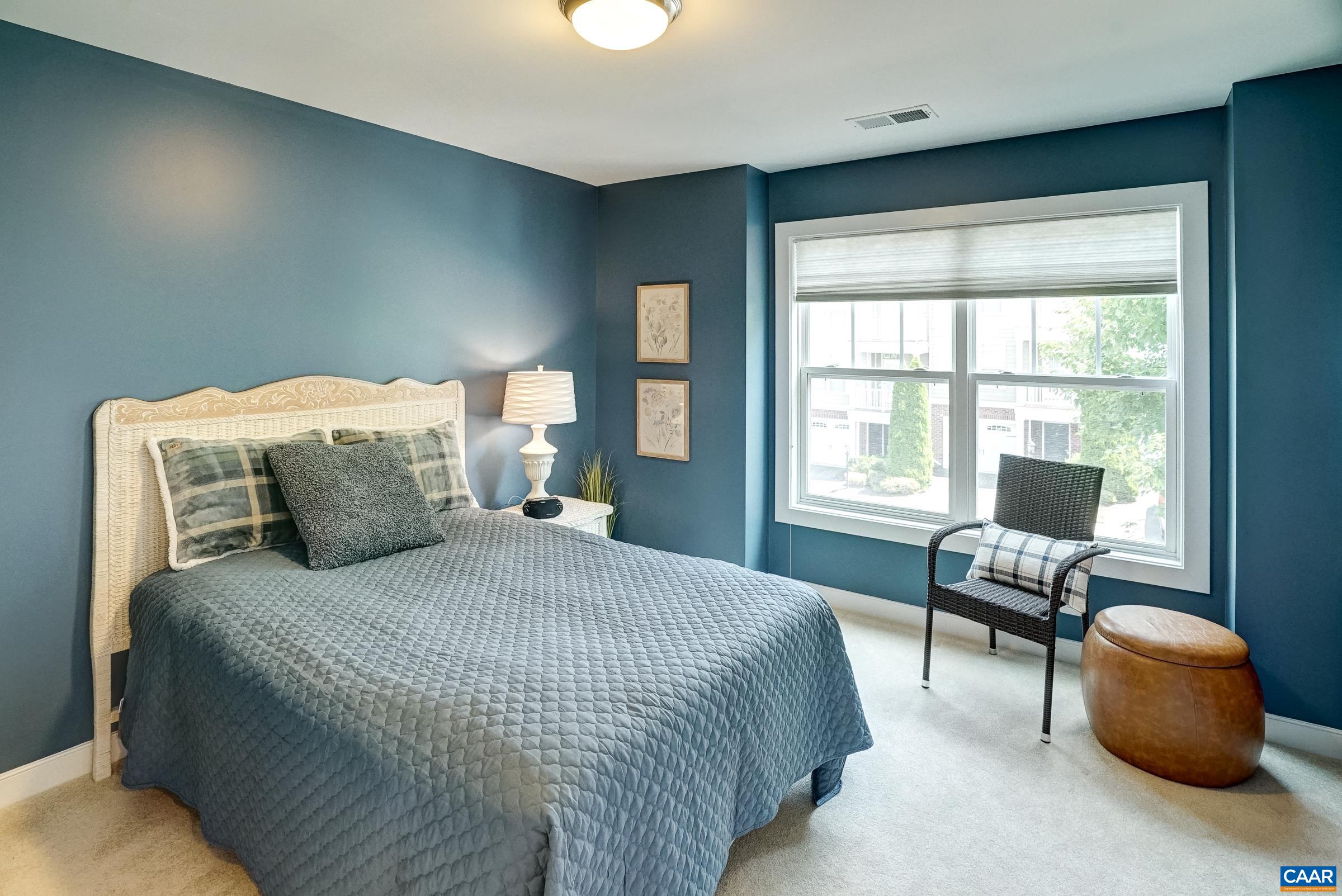 2131 SUNDOWN PL