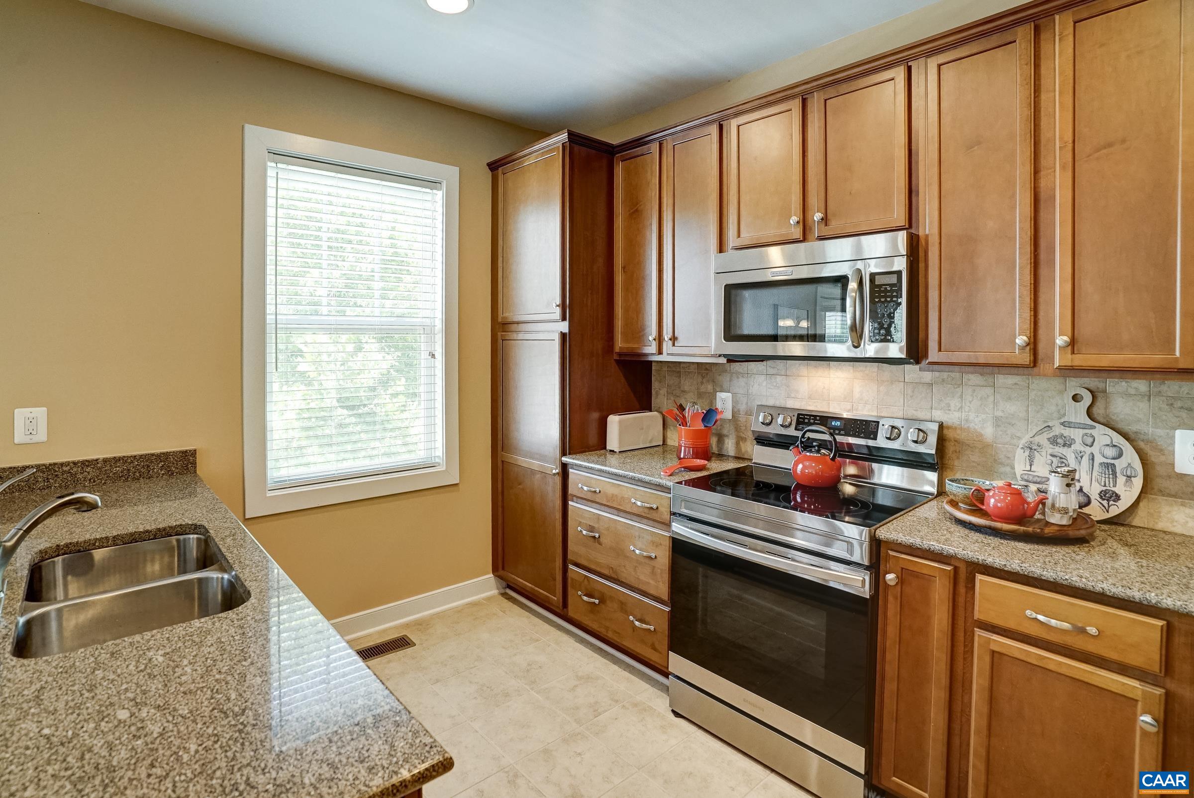 2131 SUNDOWN PL