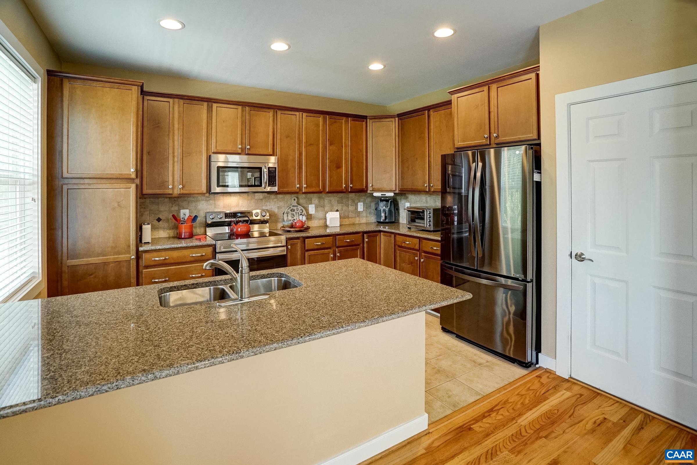 2131 SUNDOWN PL
