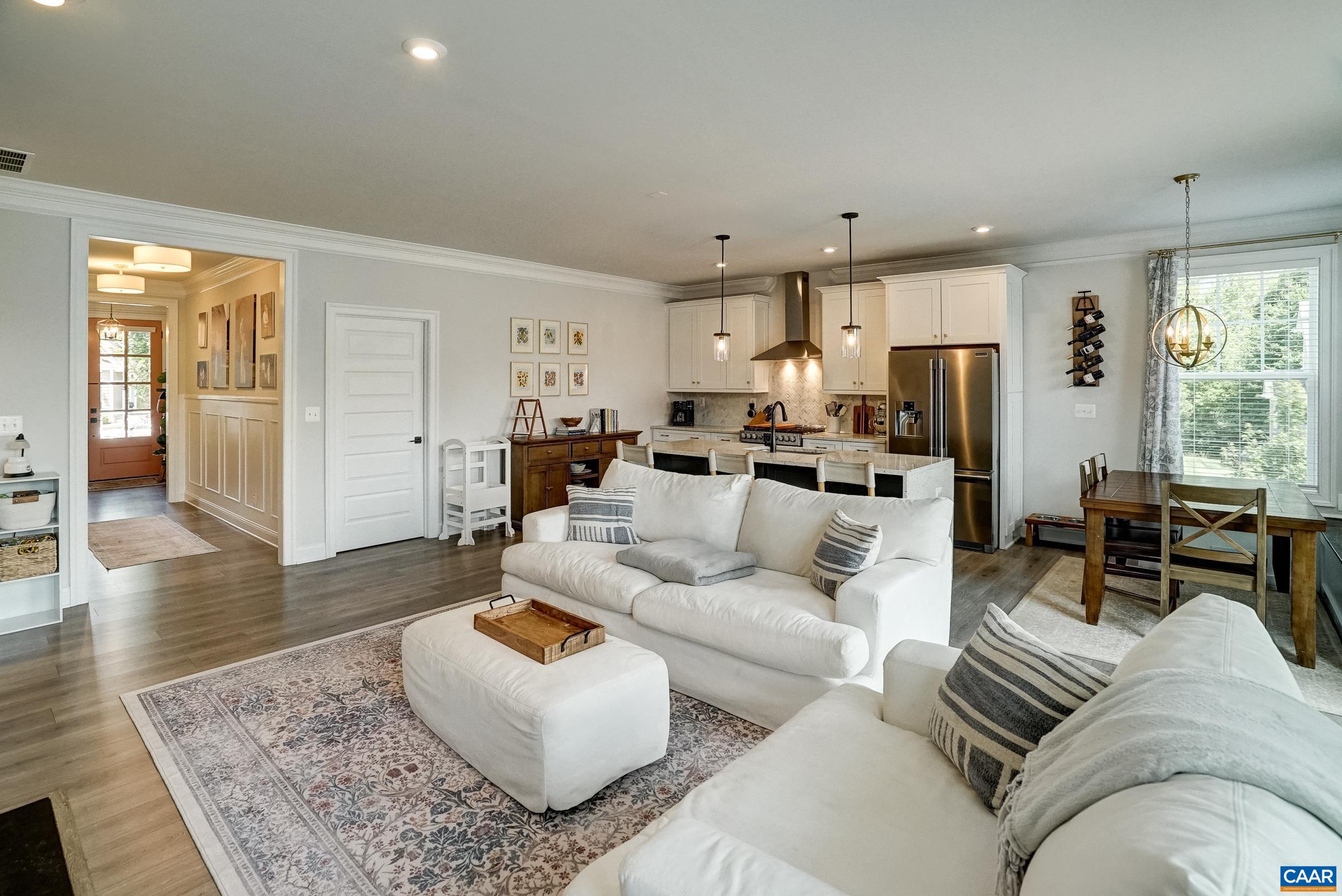 94 HIGHLAND CIR